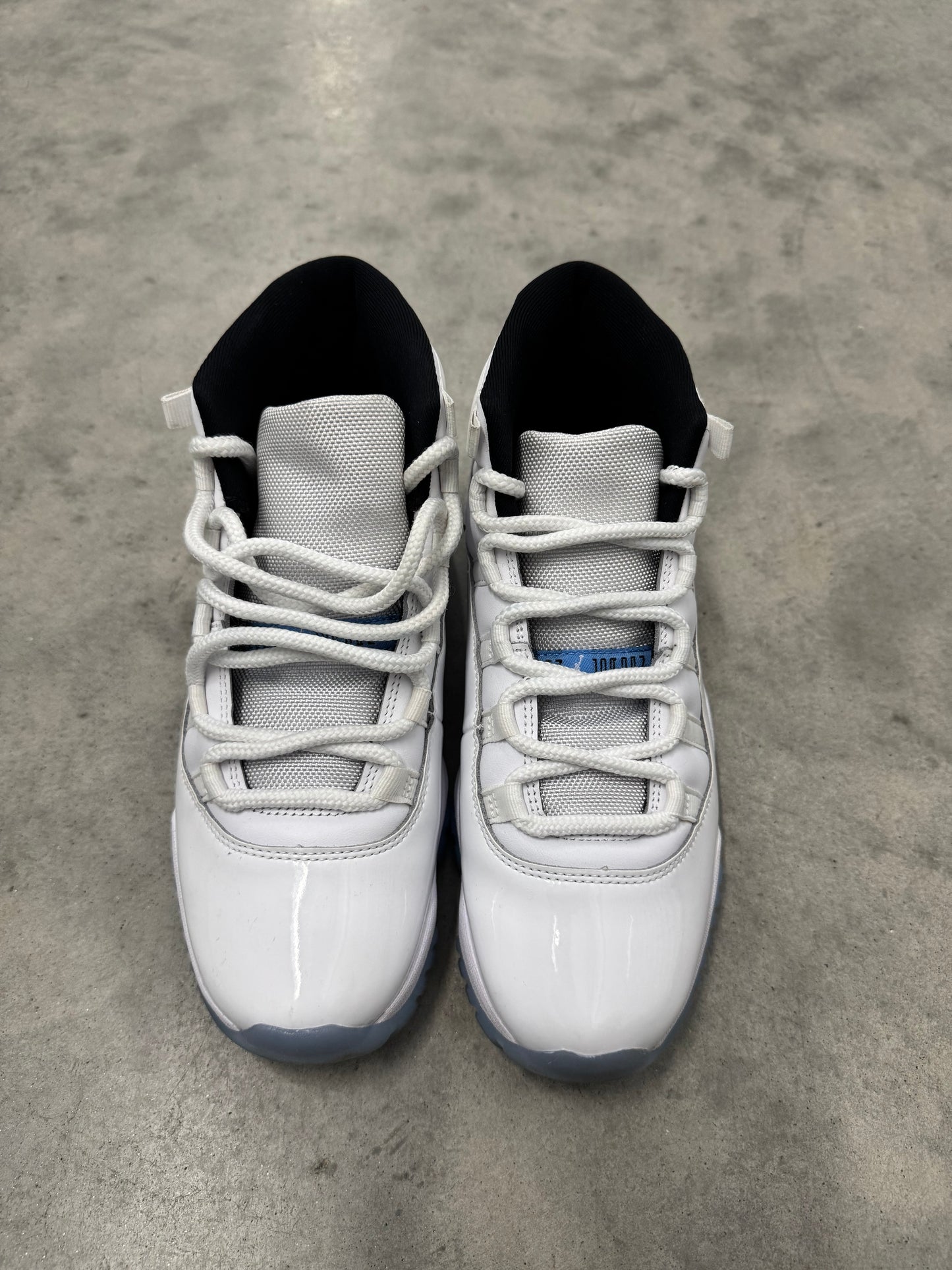 JORDAN 11 “ Legend Blue “