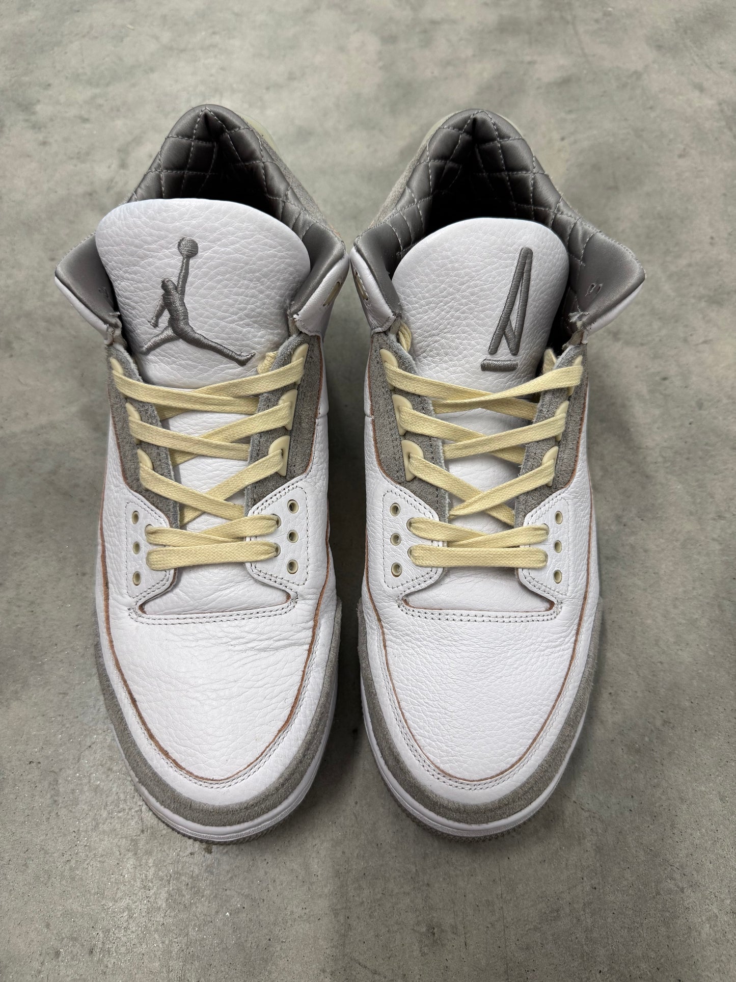 A MA MANIÉRE JORDAN 3 “ Raised By Women “