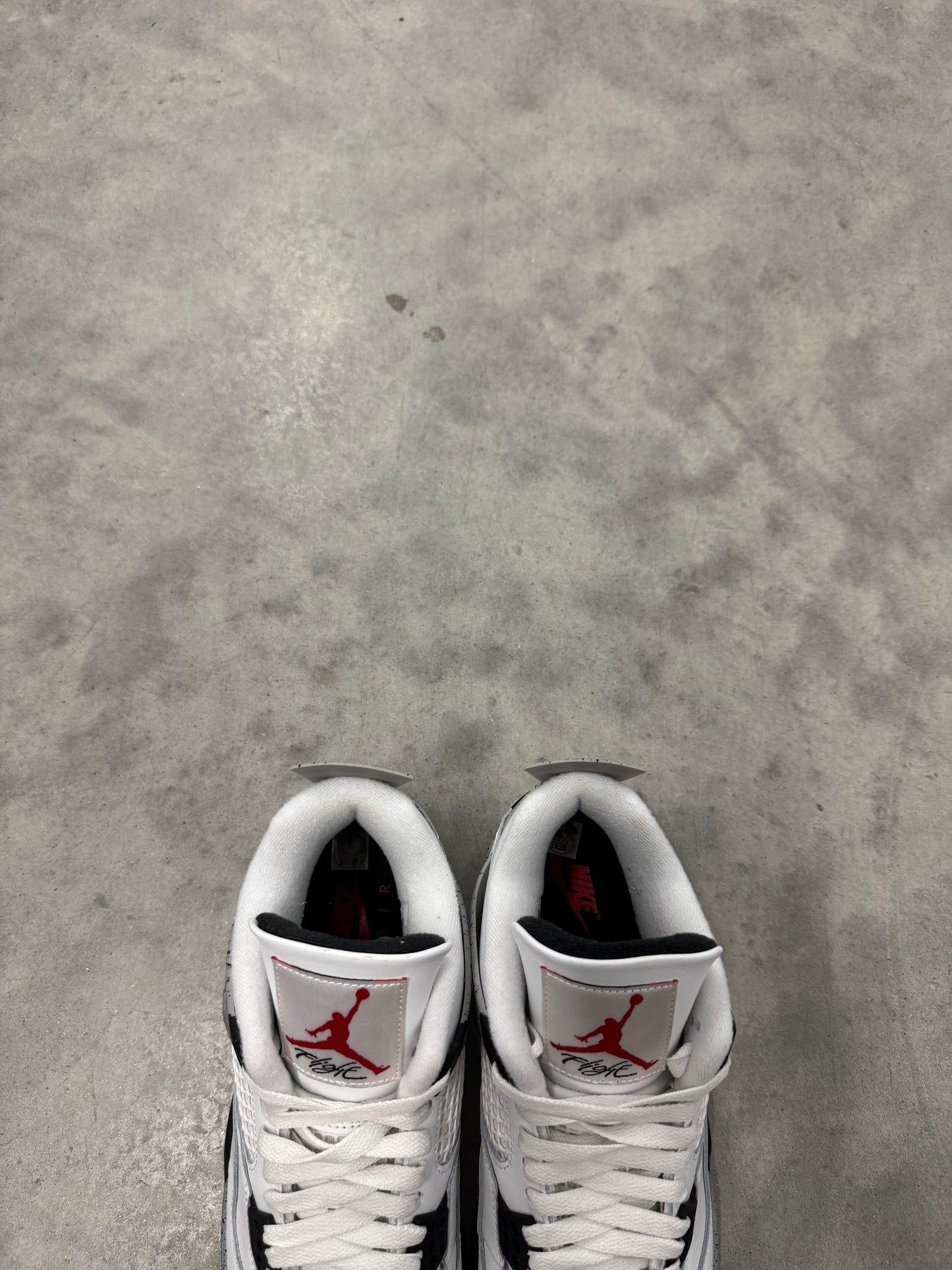 JORDAN 4 “ White Cement “ ( 2025 )