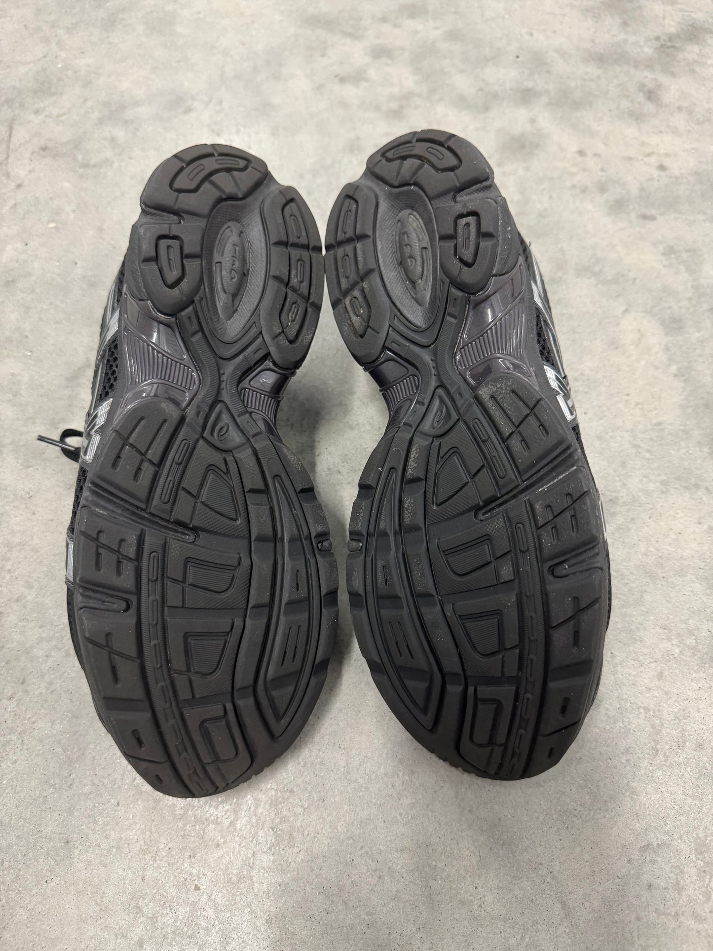 ASICS GEL-1130 “ Black Pure Silver “