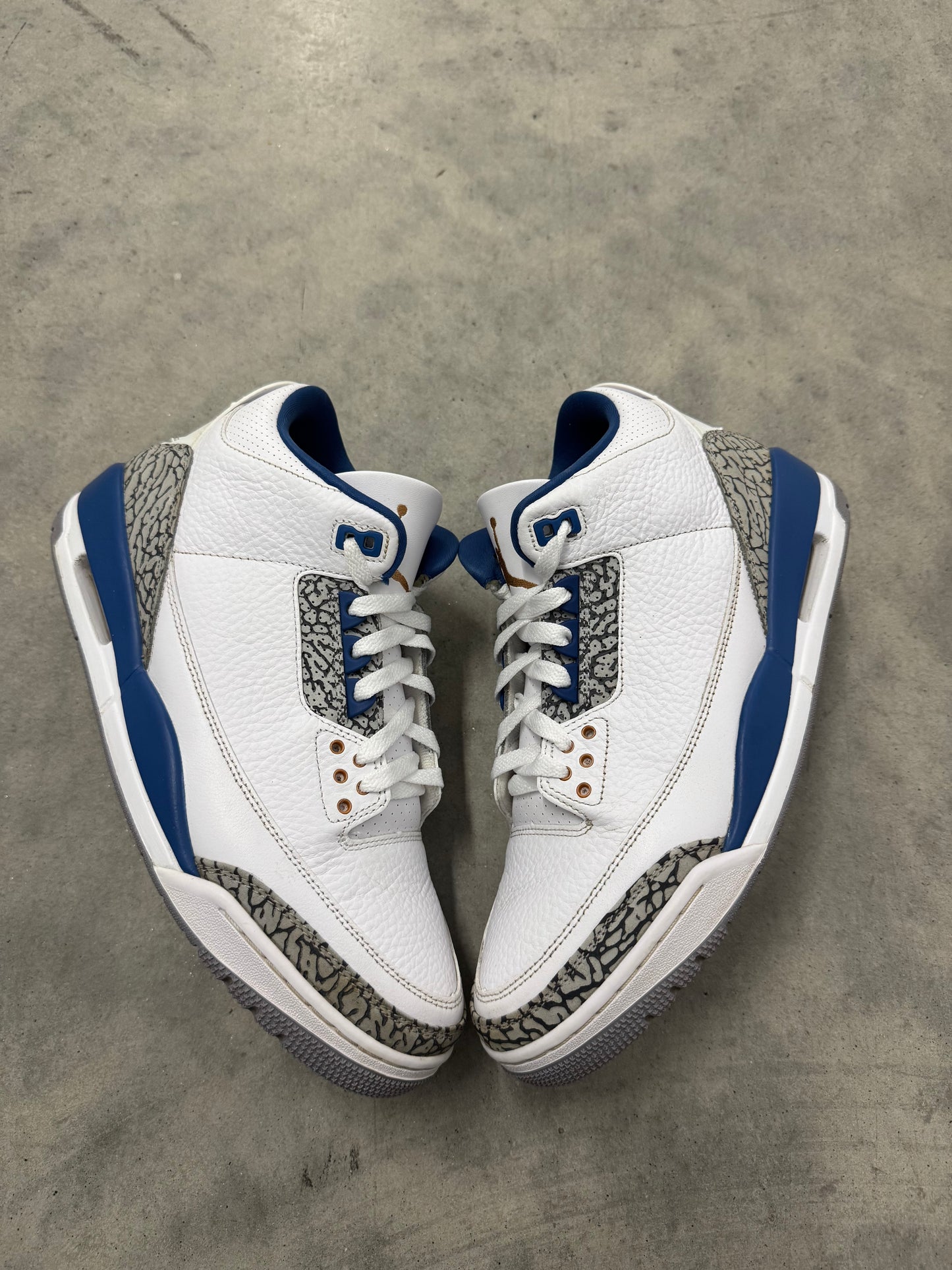 JORDAN 3 “ Wizards “
