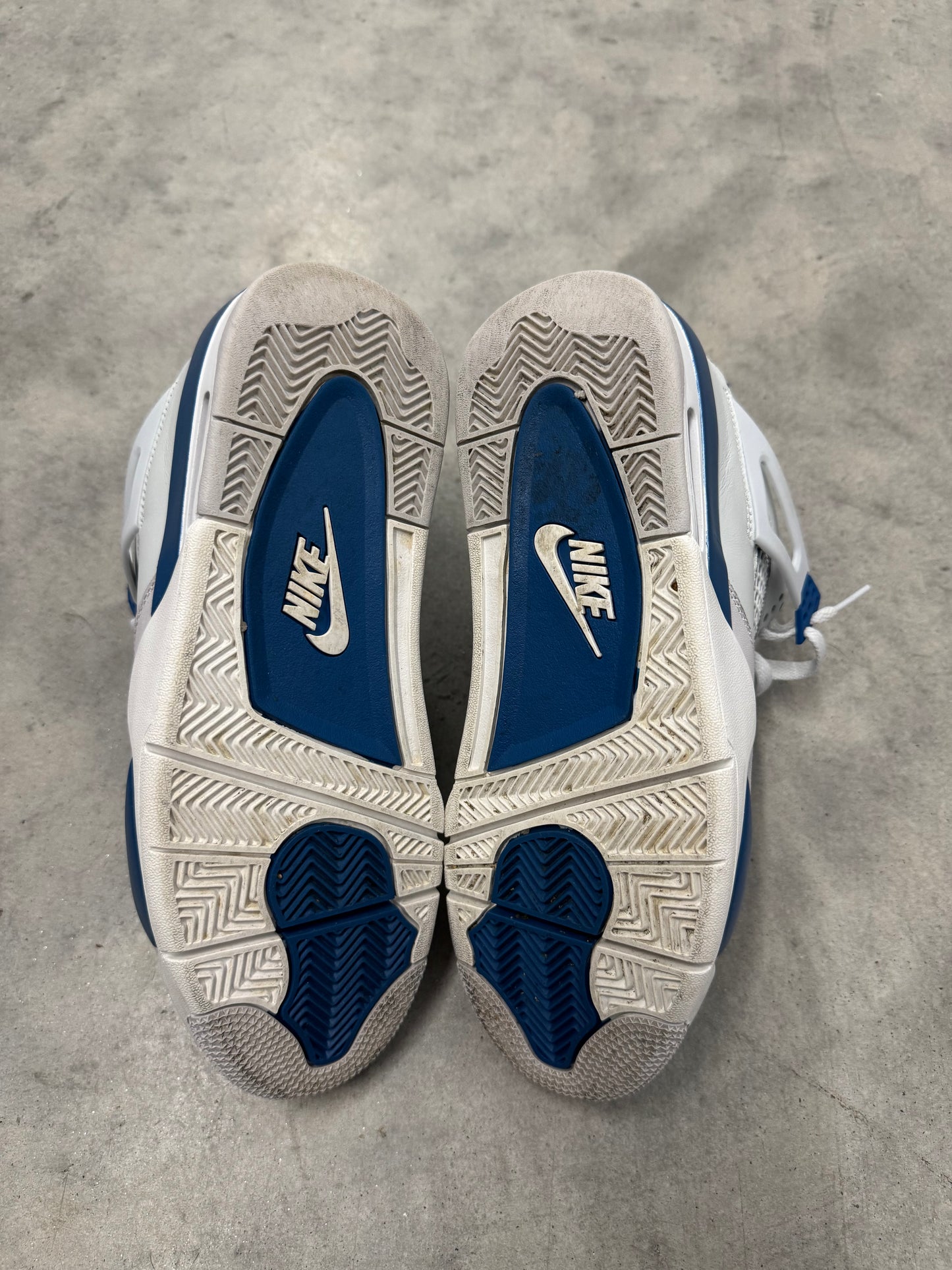 JORDAN 4 “ Military Blue “