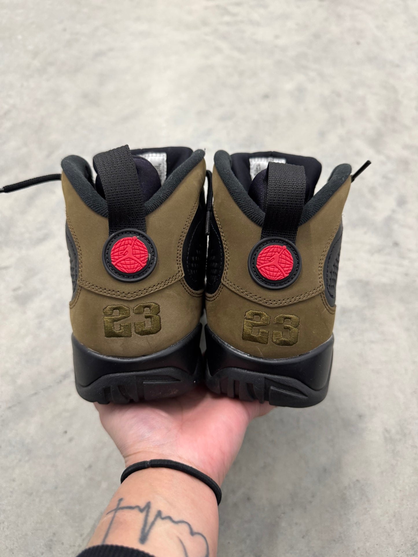 JORDAN 9 “ Olive “