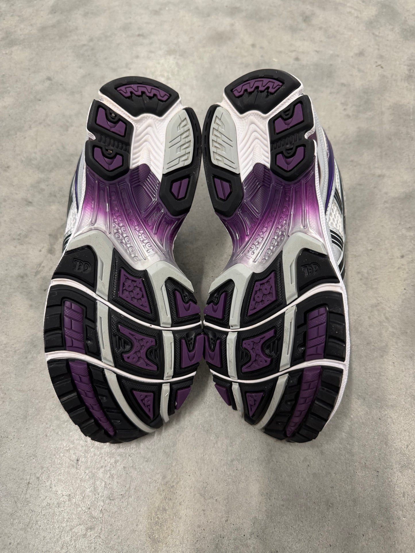 ASICS GEL-KAYANO 14 “ White Dark Grape “