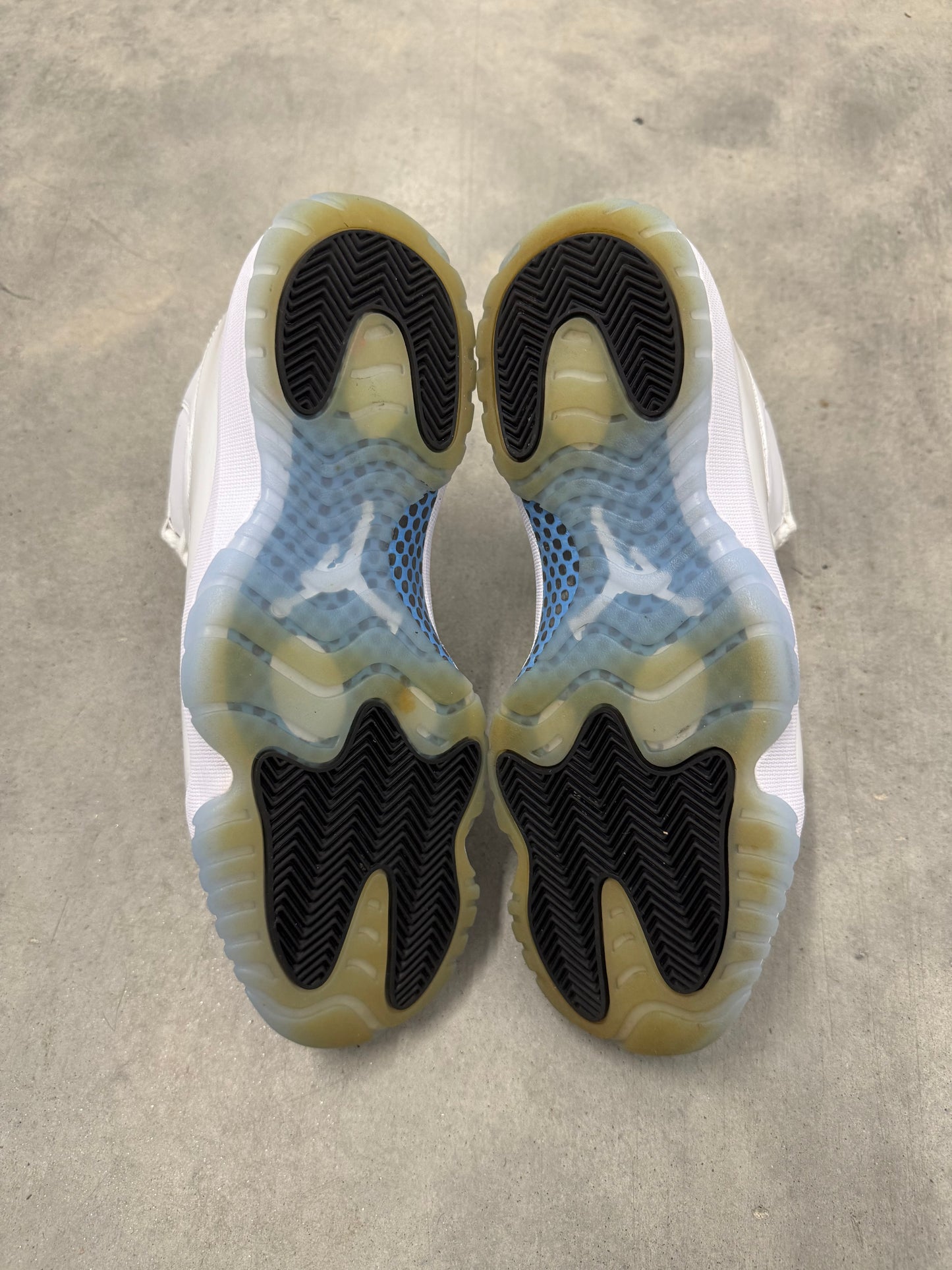 JORDAN 11 “ Legend Blue “