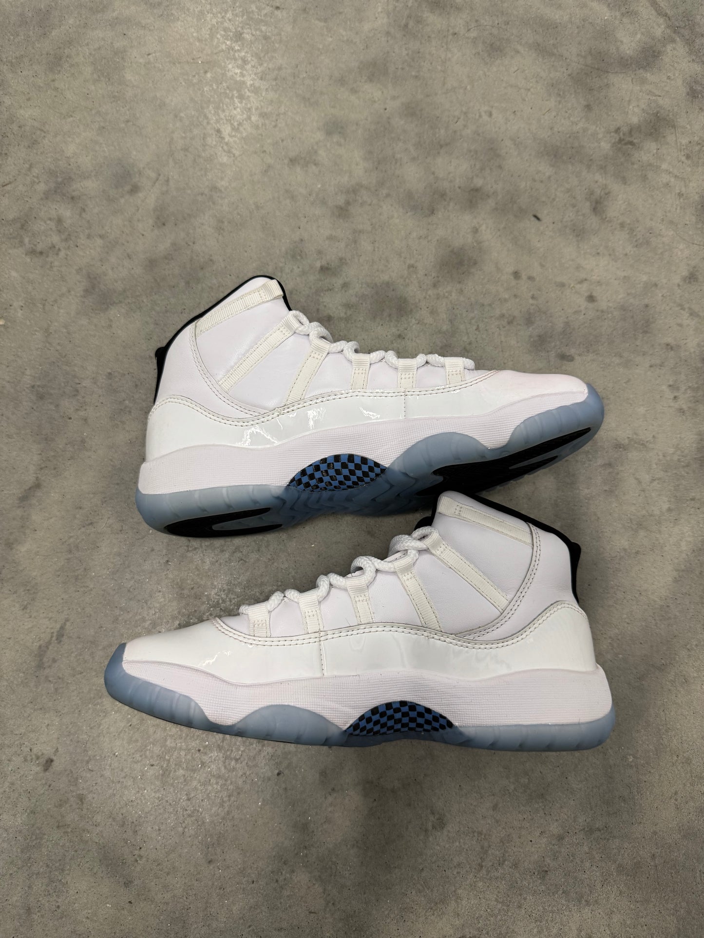 JORDAN 11 “ Legend Blue “