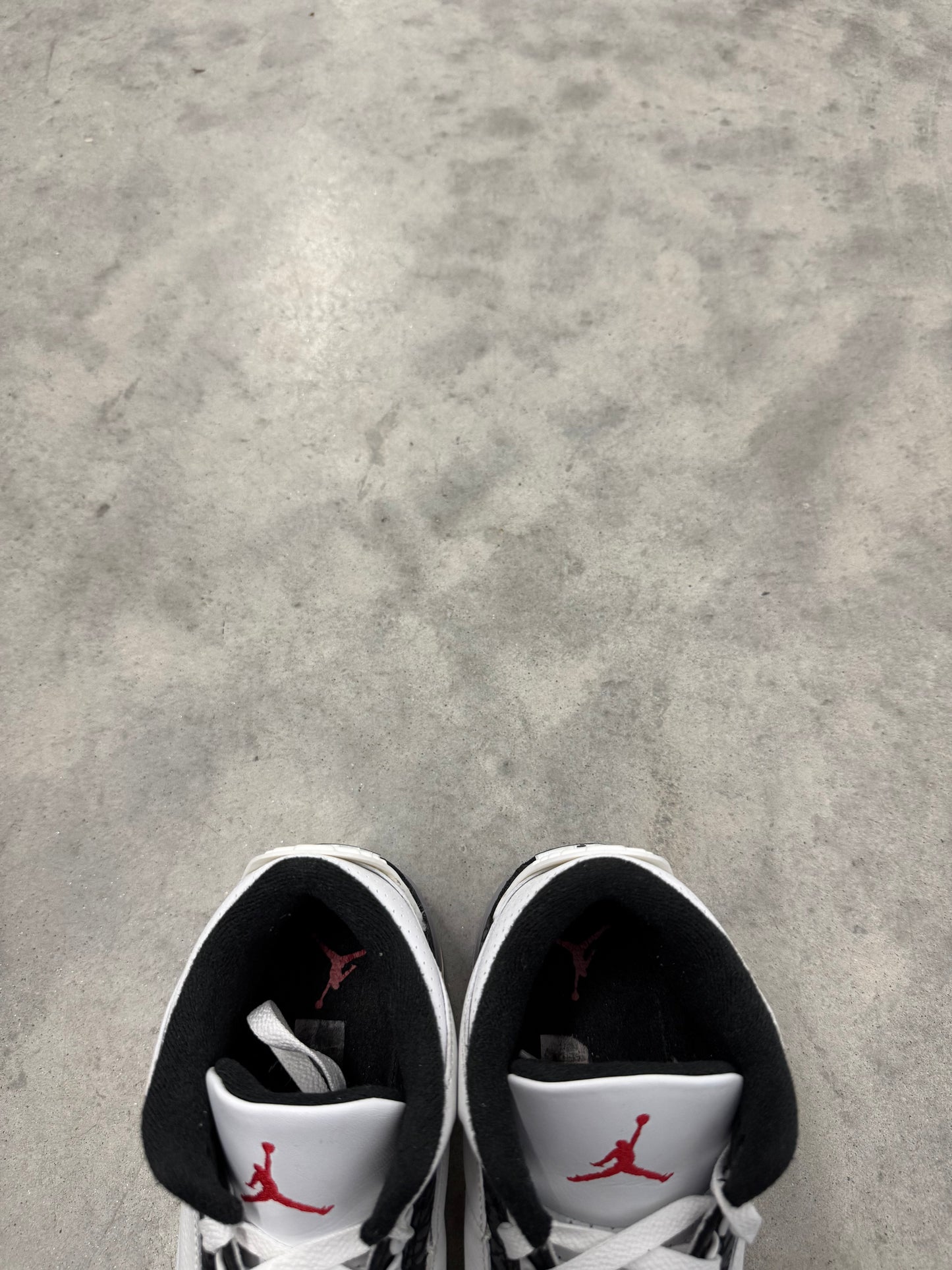 JORDAN 3 “ Cement Grey “