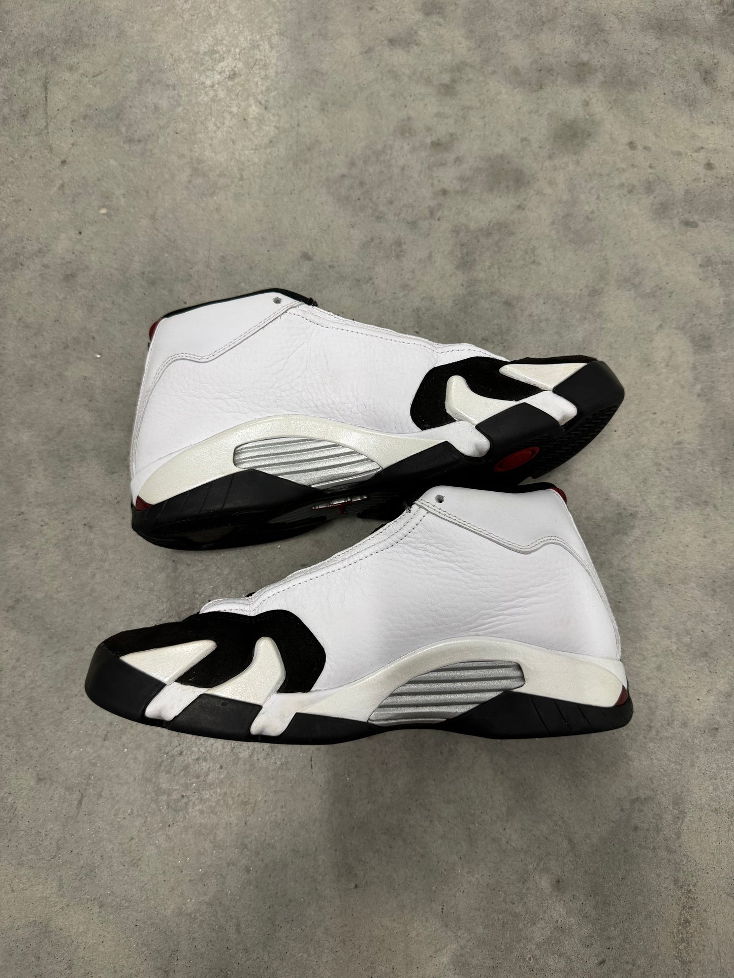 JORDAN 14 “ Black Toe “