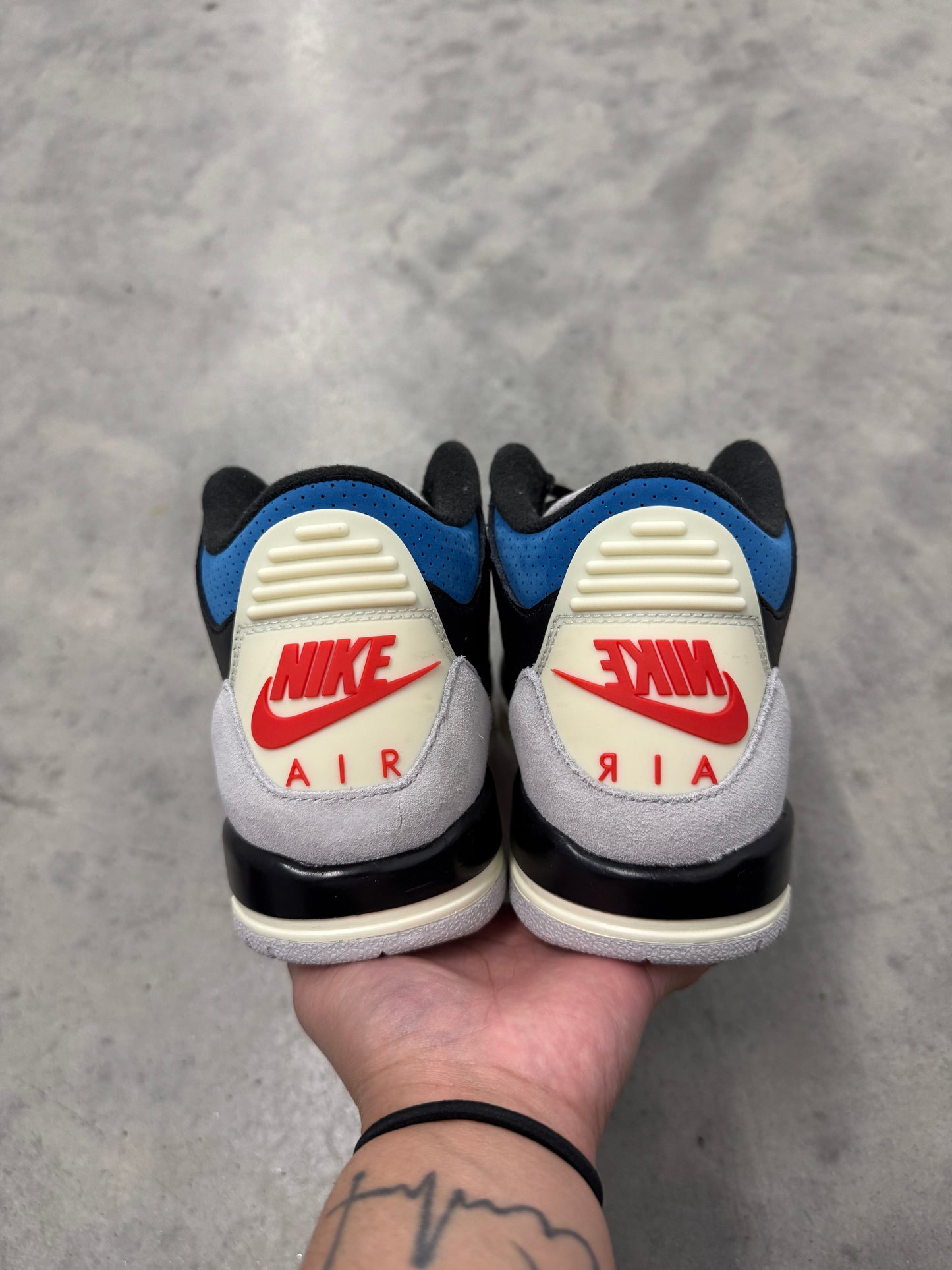 JORDAN 3 “ Rare Air “