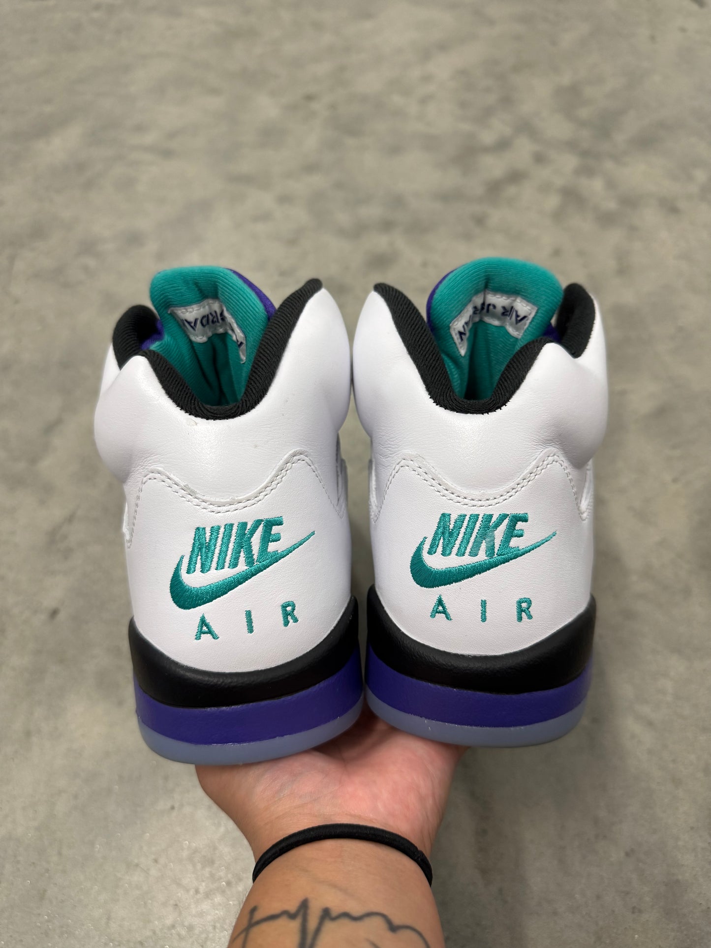 JORDAN 5 “ Grape “