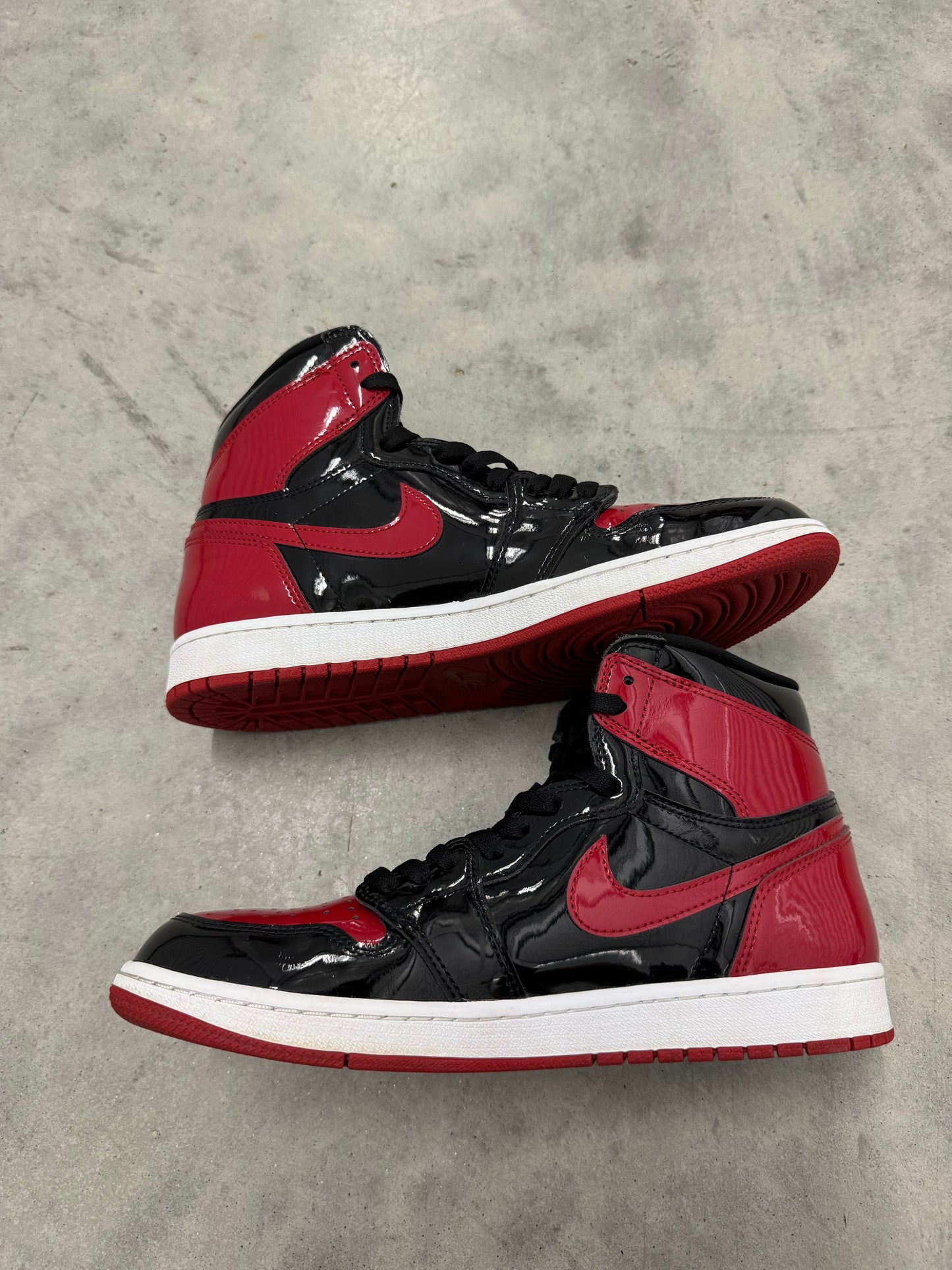 JORDAN 1 “ Patent Bred “
