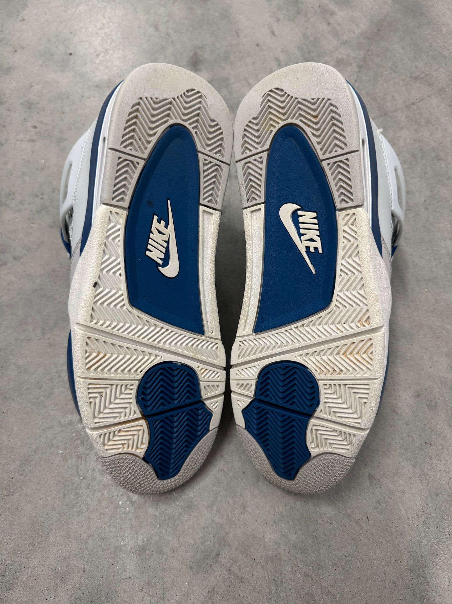 JORDAN 4 “ Military Blue “