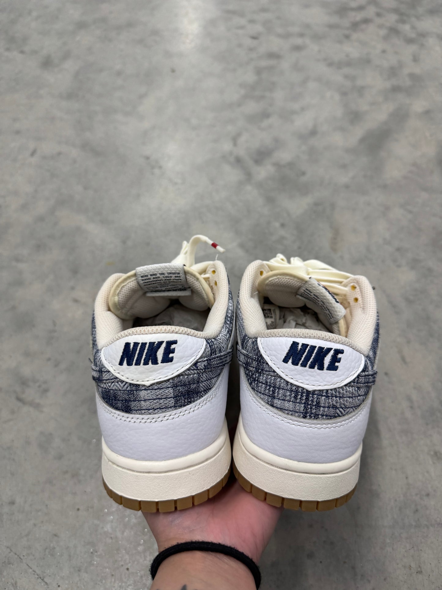 NIKE DUNK LOW “ Washed Denim “