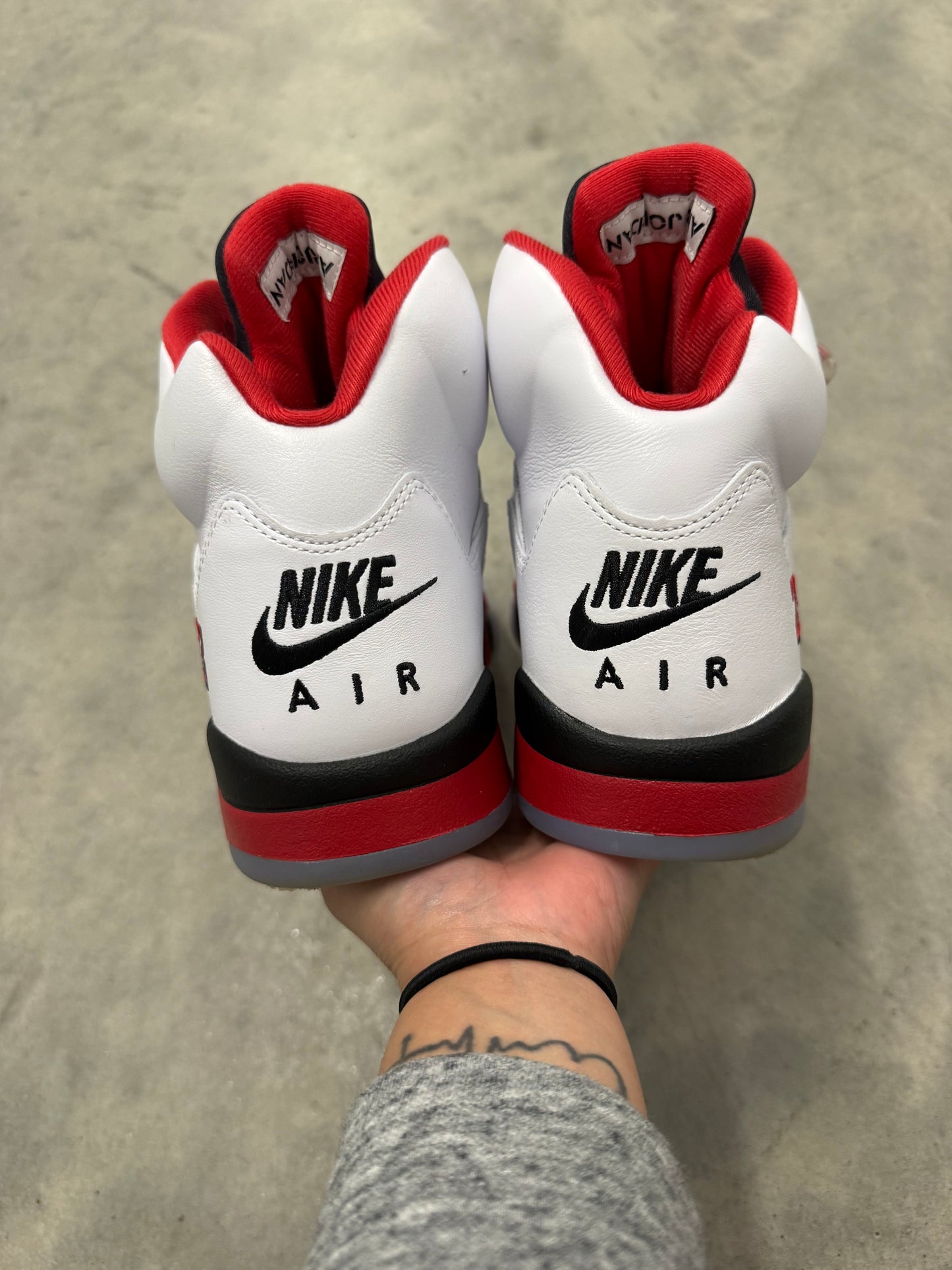 JORDAN 5 “ Fire Red “