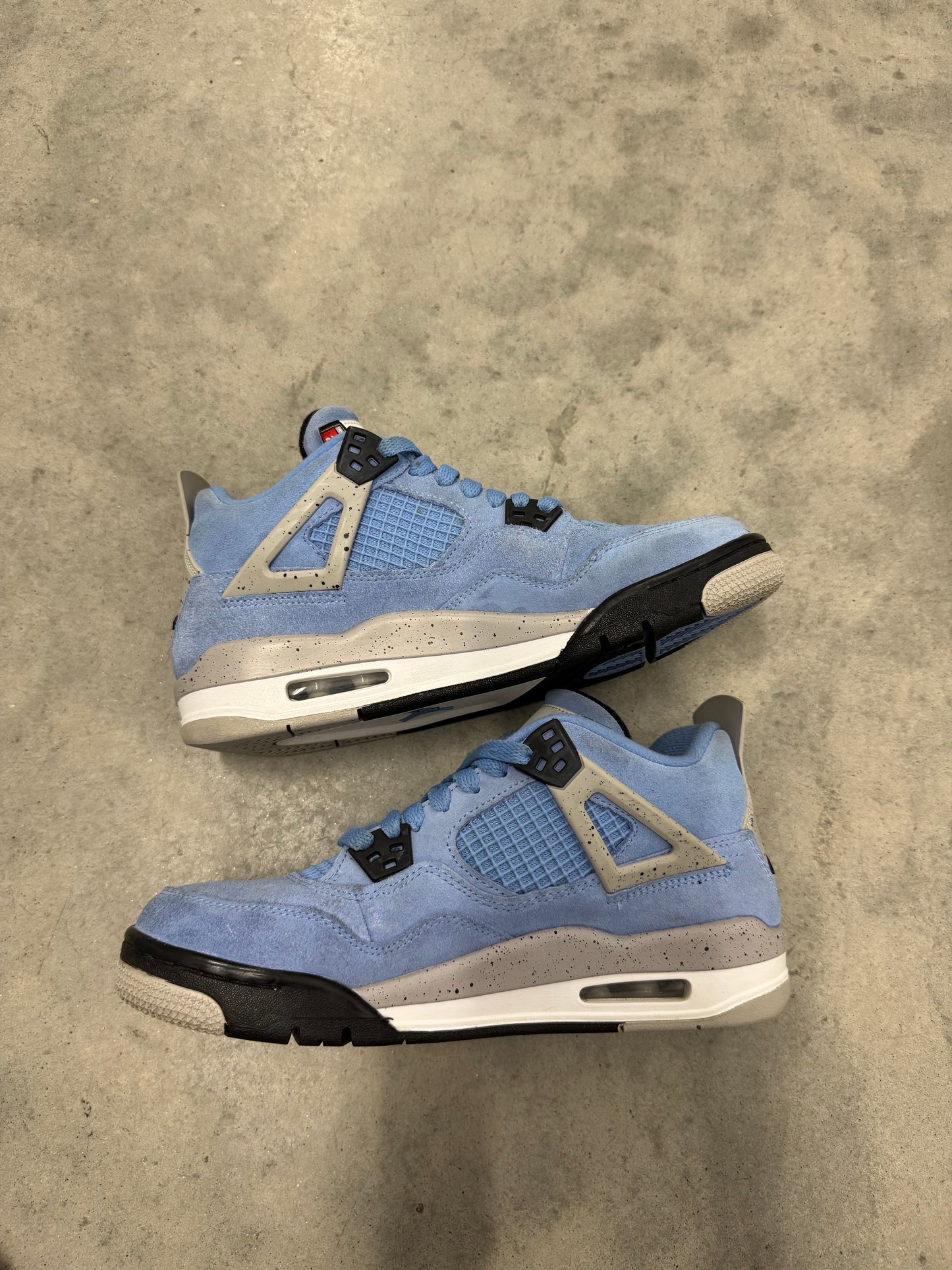 JORDAN 4 “ University Blue “