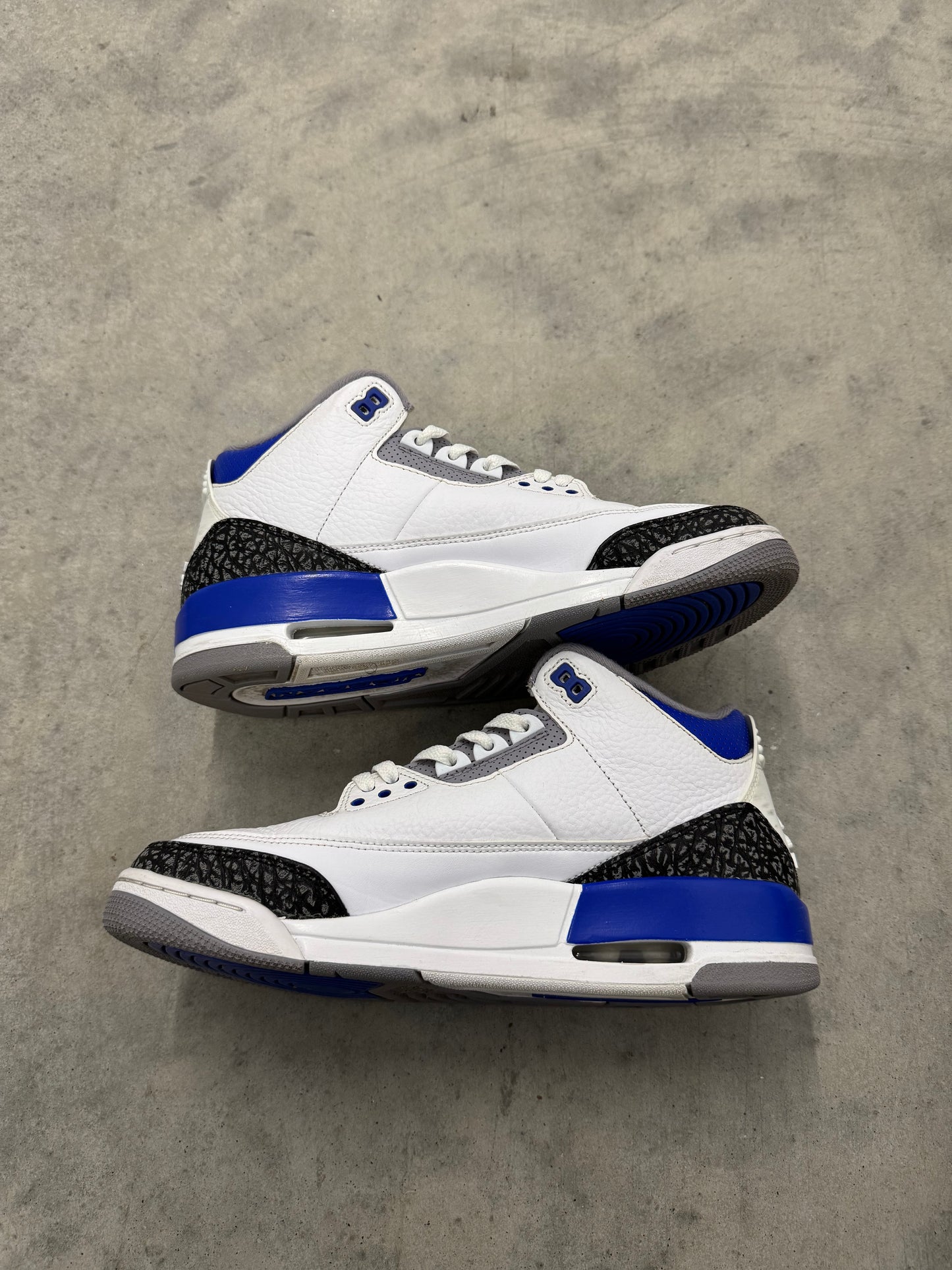 JORDAN 3 “ Racer Blue “
