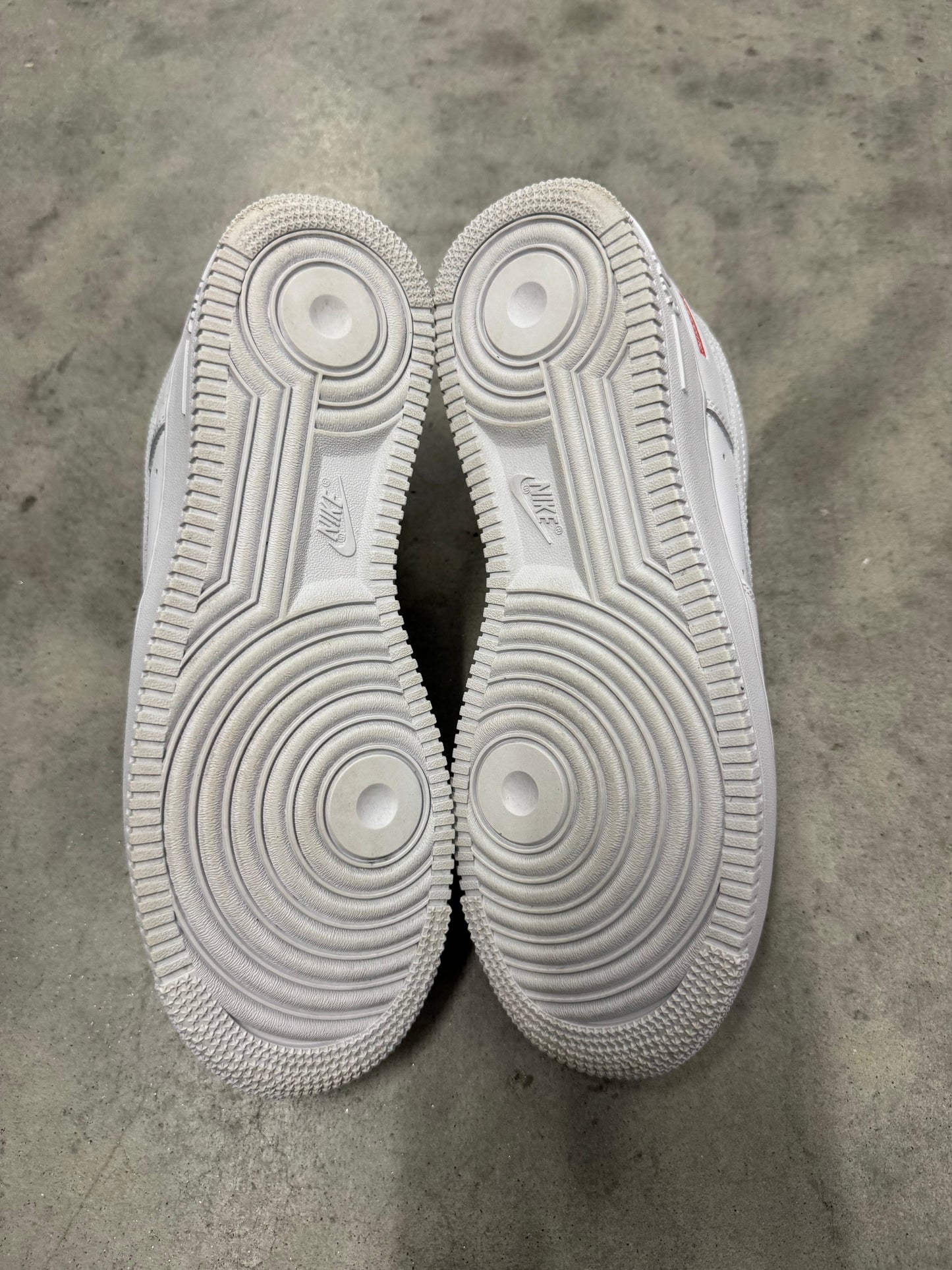 AIR FORCE SUPREME LOW “ Box-Logo White “