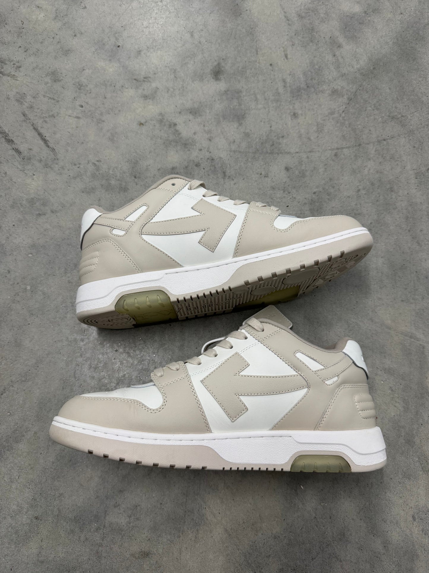 OFF-WHITE OUT OF OFFICE “ Beige “