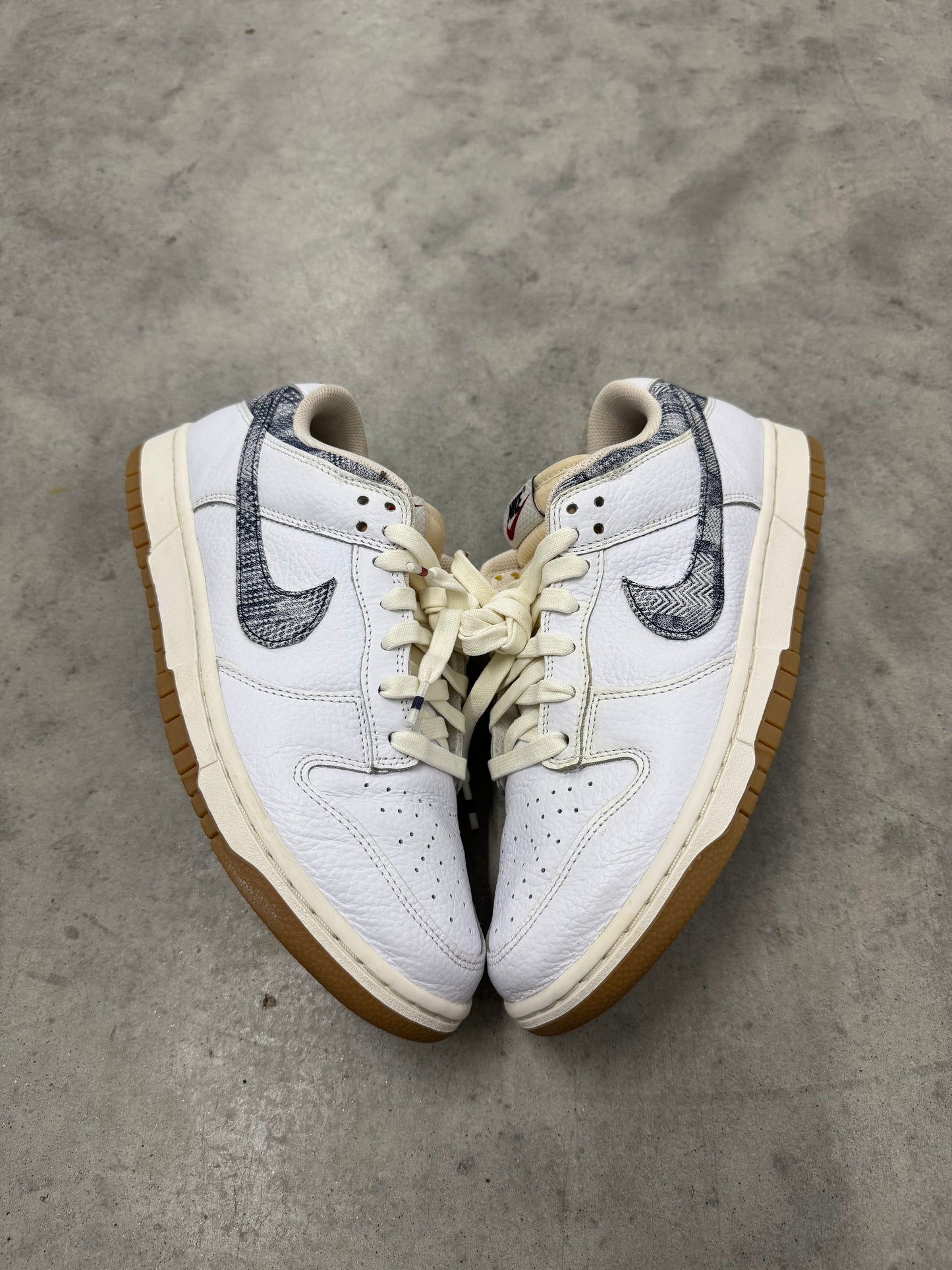 NIKE DUNK LOW “ Washed Denim “