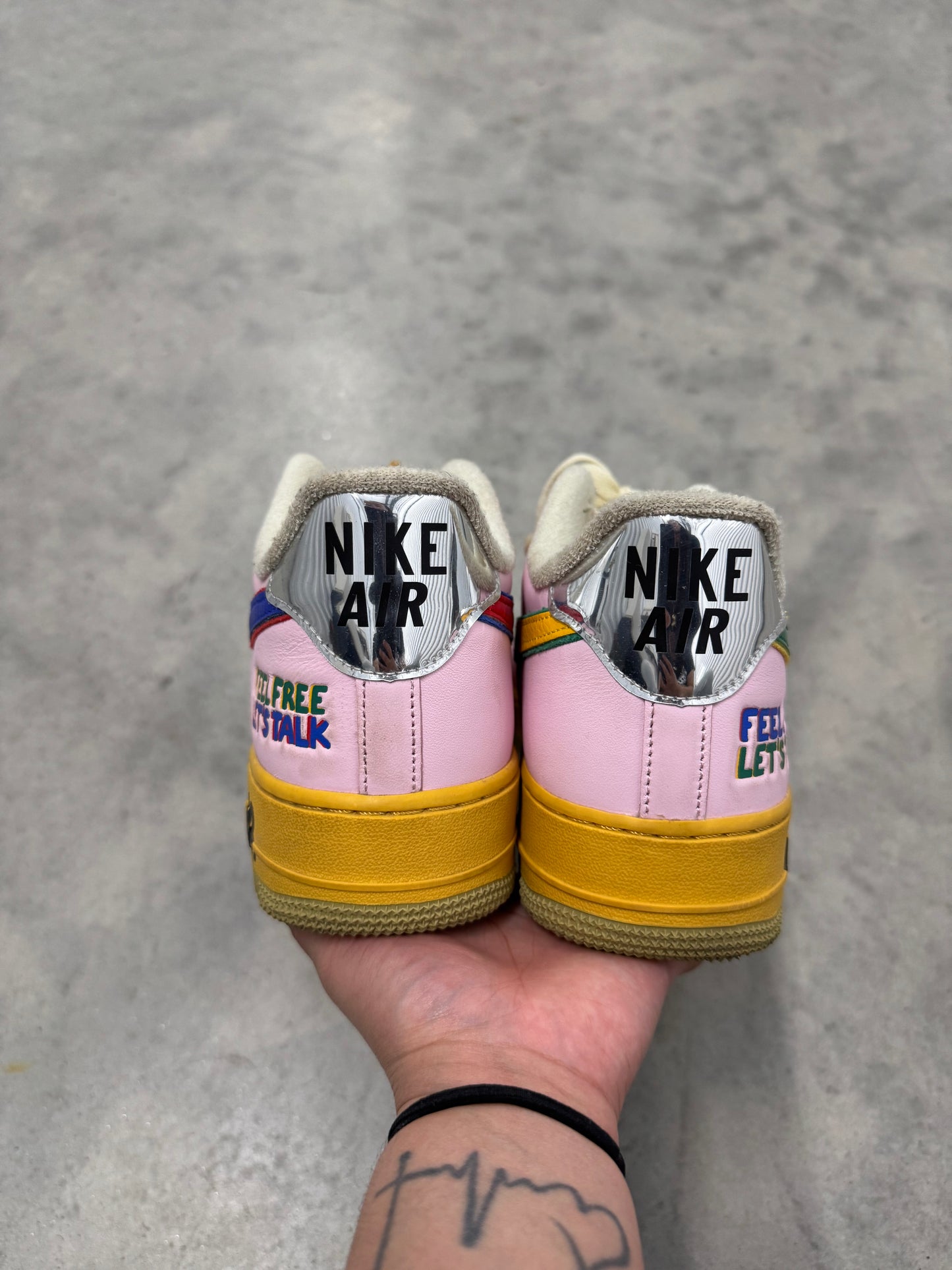NIKE AIR FORCE LOW ‘07 “ Feel Free Let’s Talk “