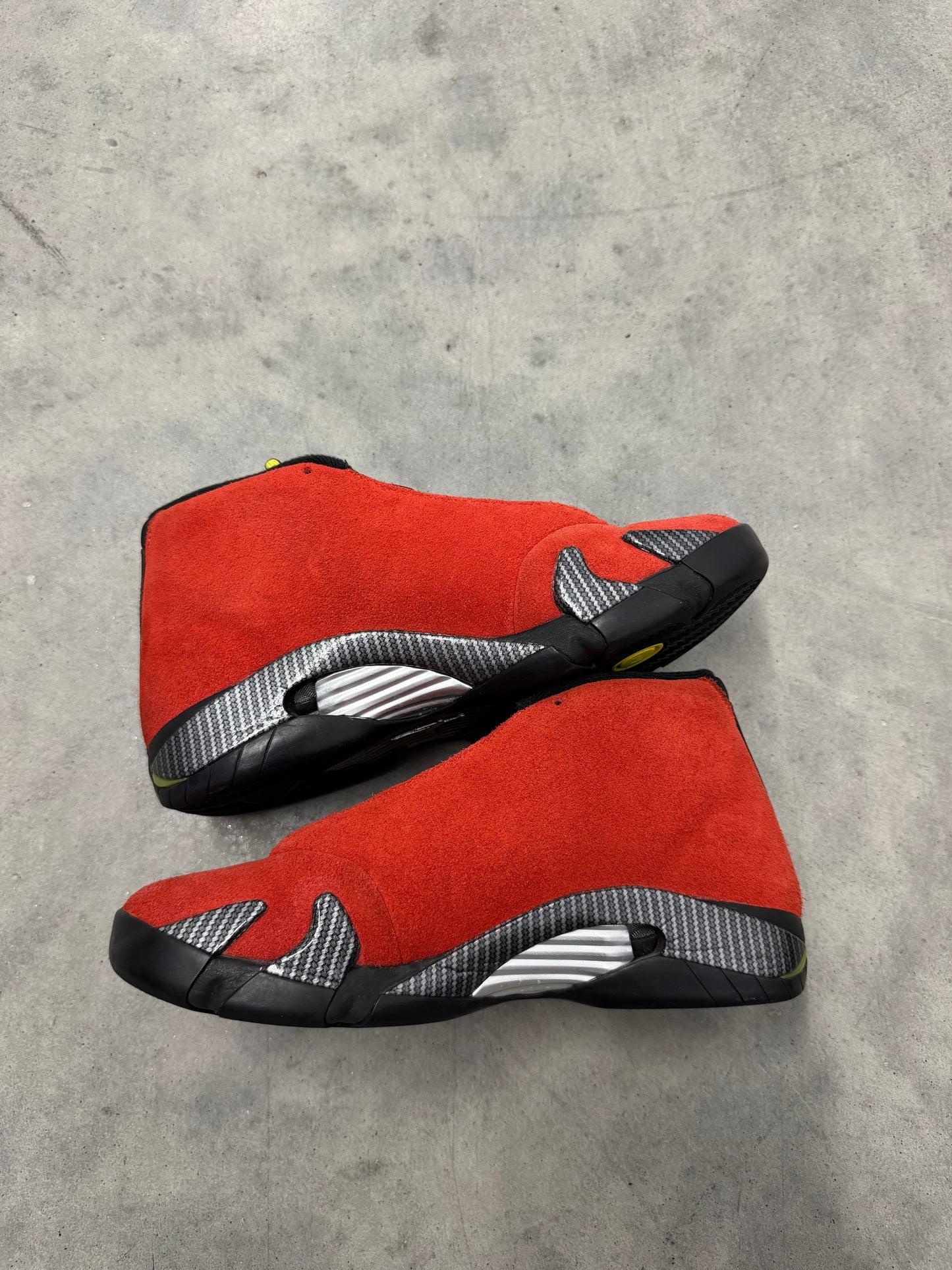 JORDAN 14 “ Ferrari “