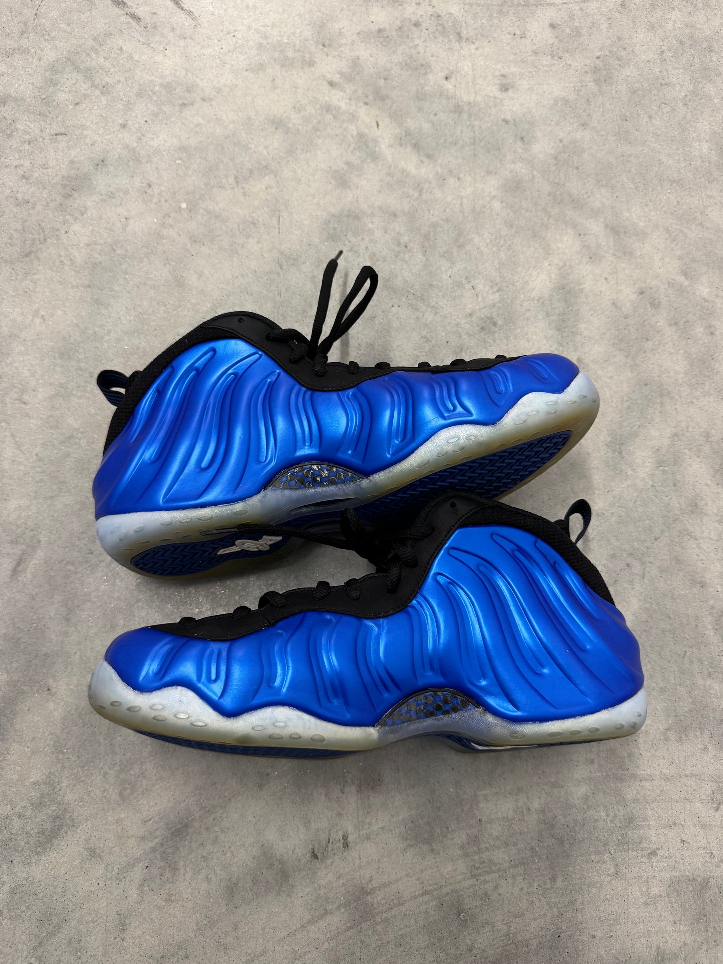 NIKE AIR FOAMPOSITE “ Royal “