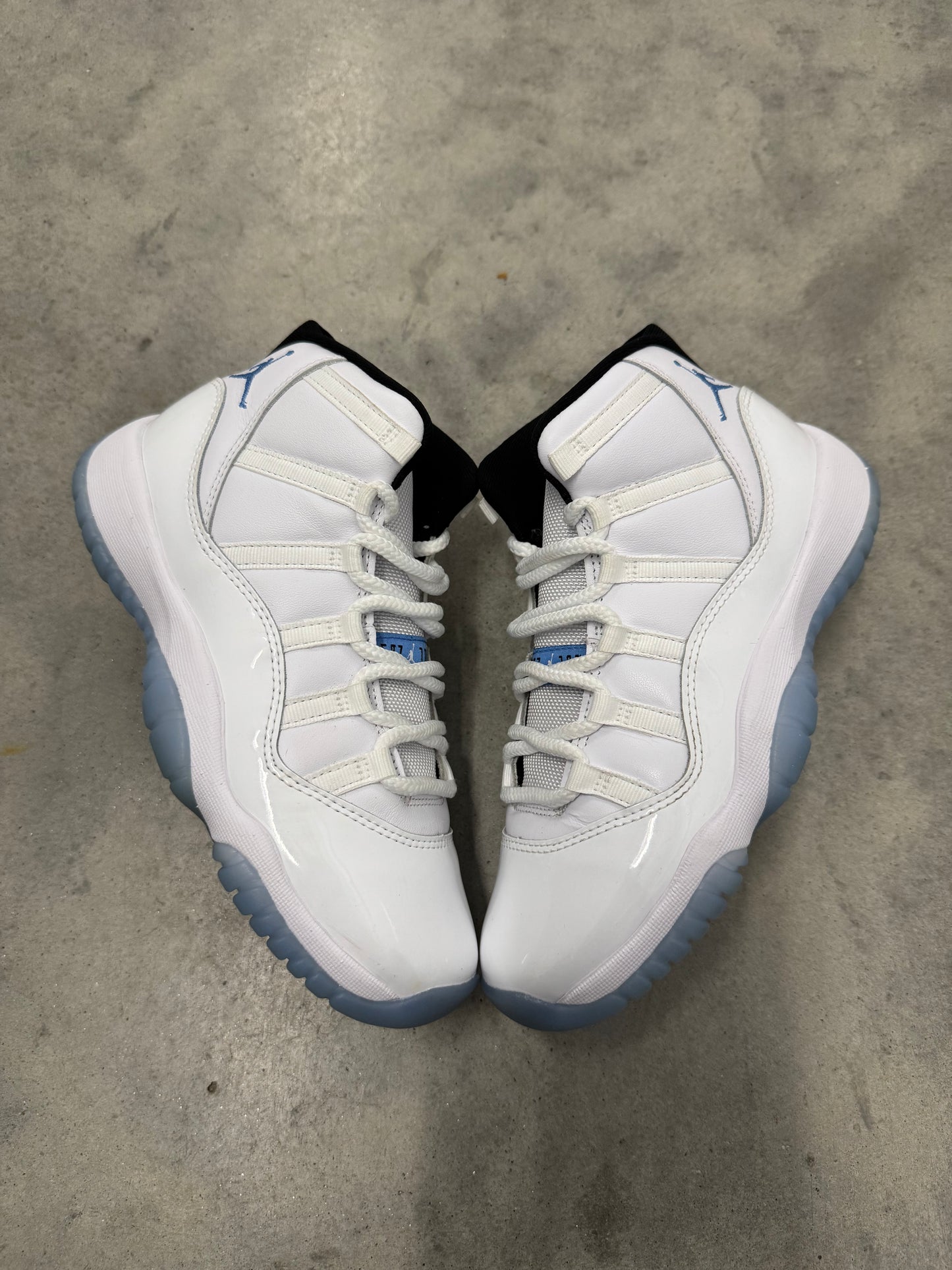 JORDAN 11 “ Legend Blue “