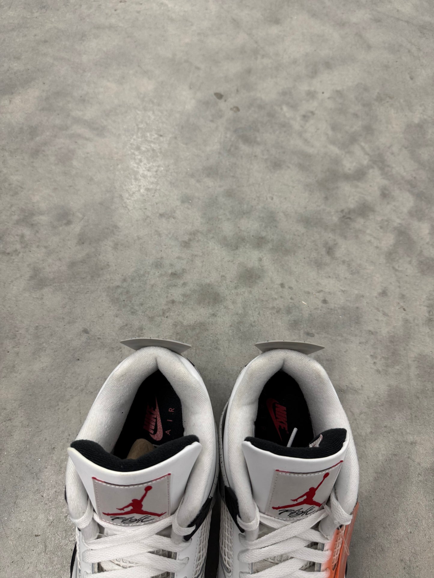 JORDAN 4 “ White Cement “