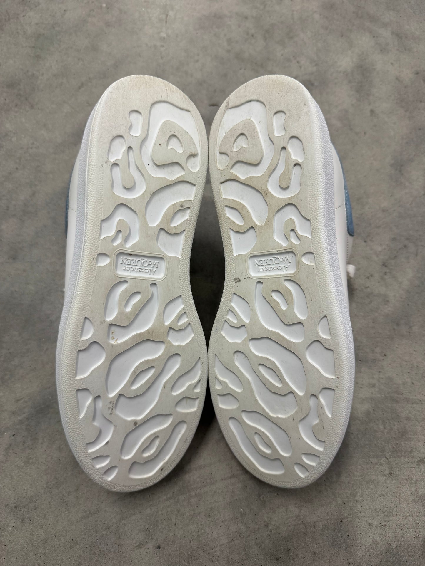 ALEXANDER MCQUEEN OVERSIZED SNEAKER “ White Powder Blue “