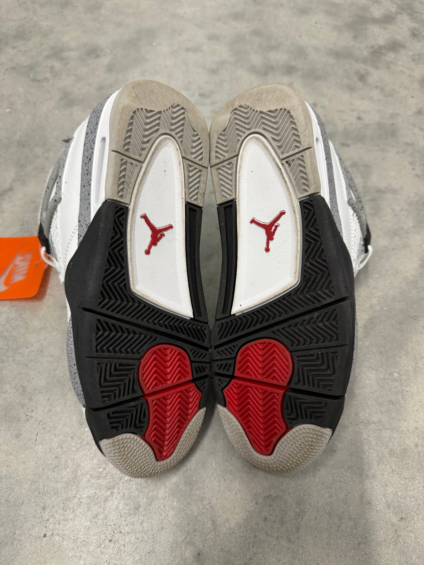 JORDAN 4 “ White Cement “ ( 2025 )