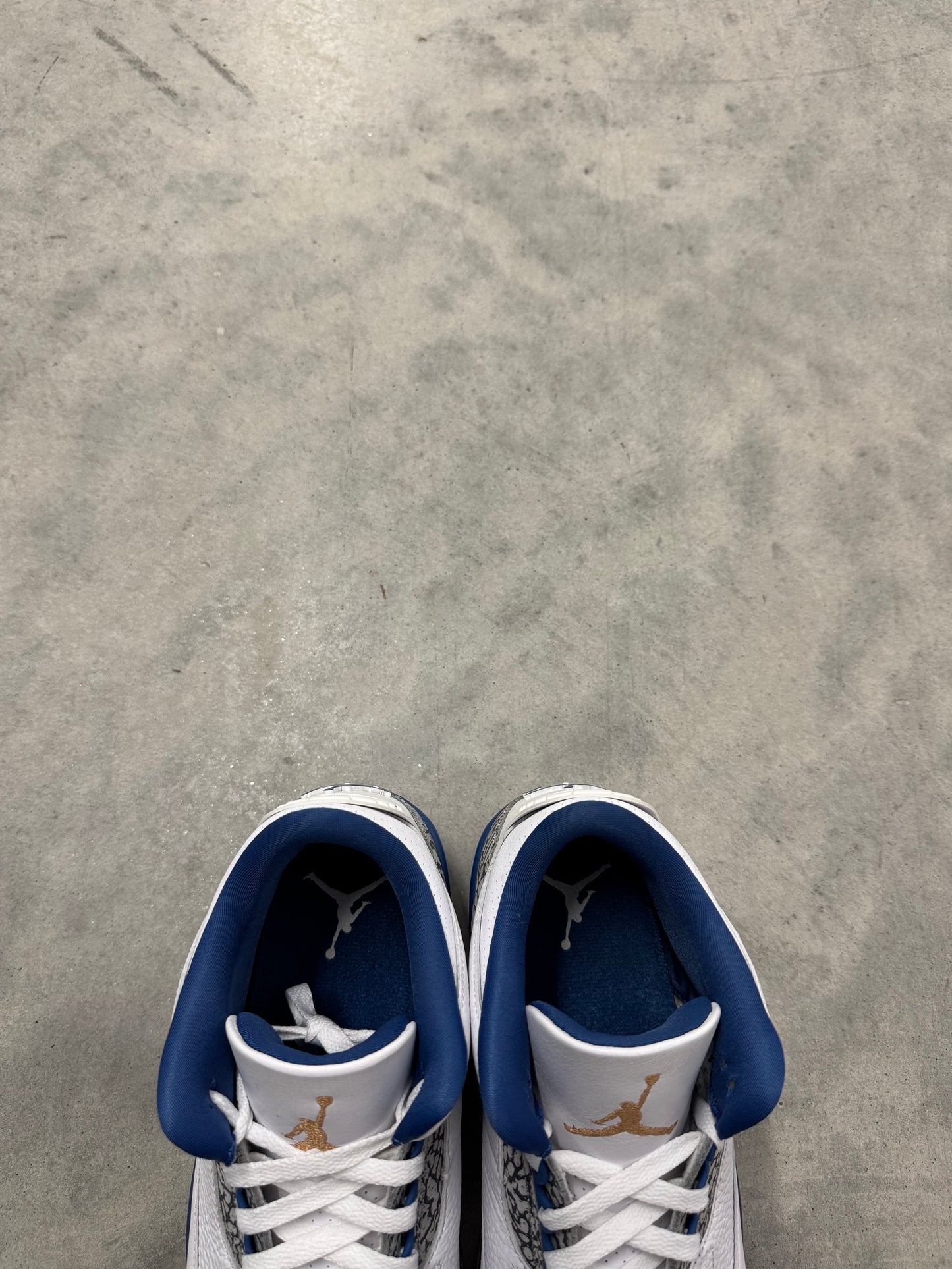 JORDAN 3 “ Wizards “