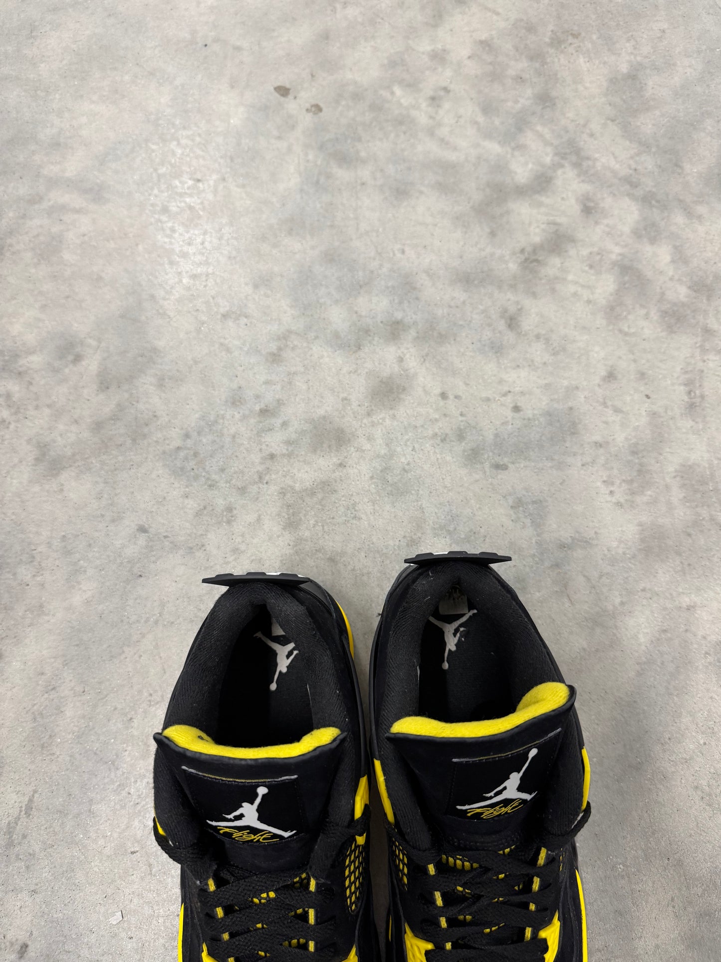 JORDAN 4 “ Thunder “