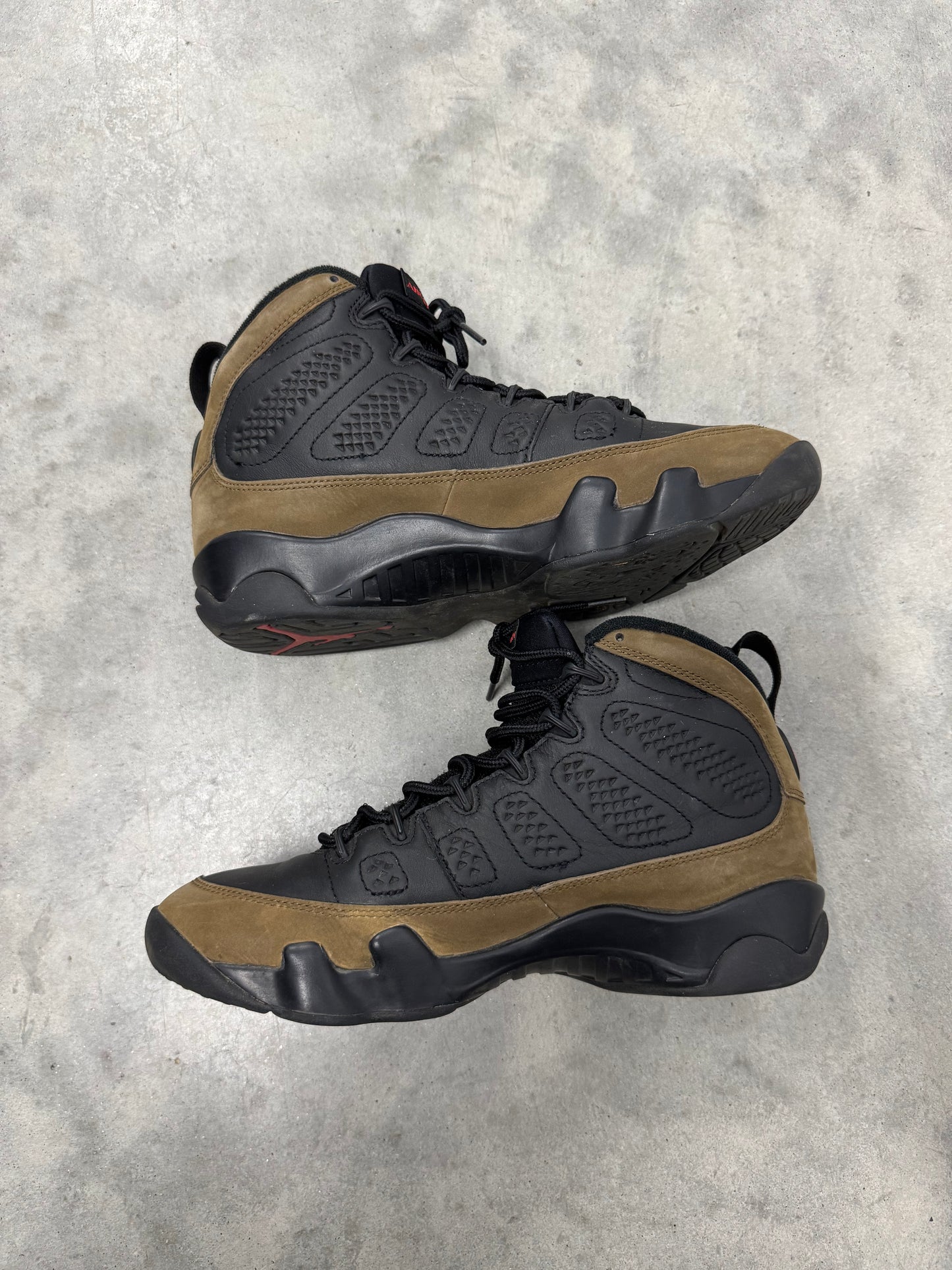 JORDAN 9 “ Olive “