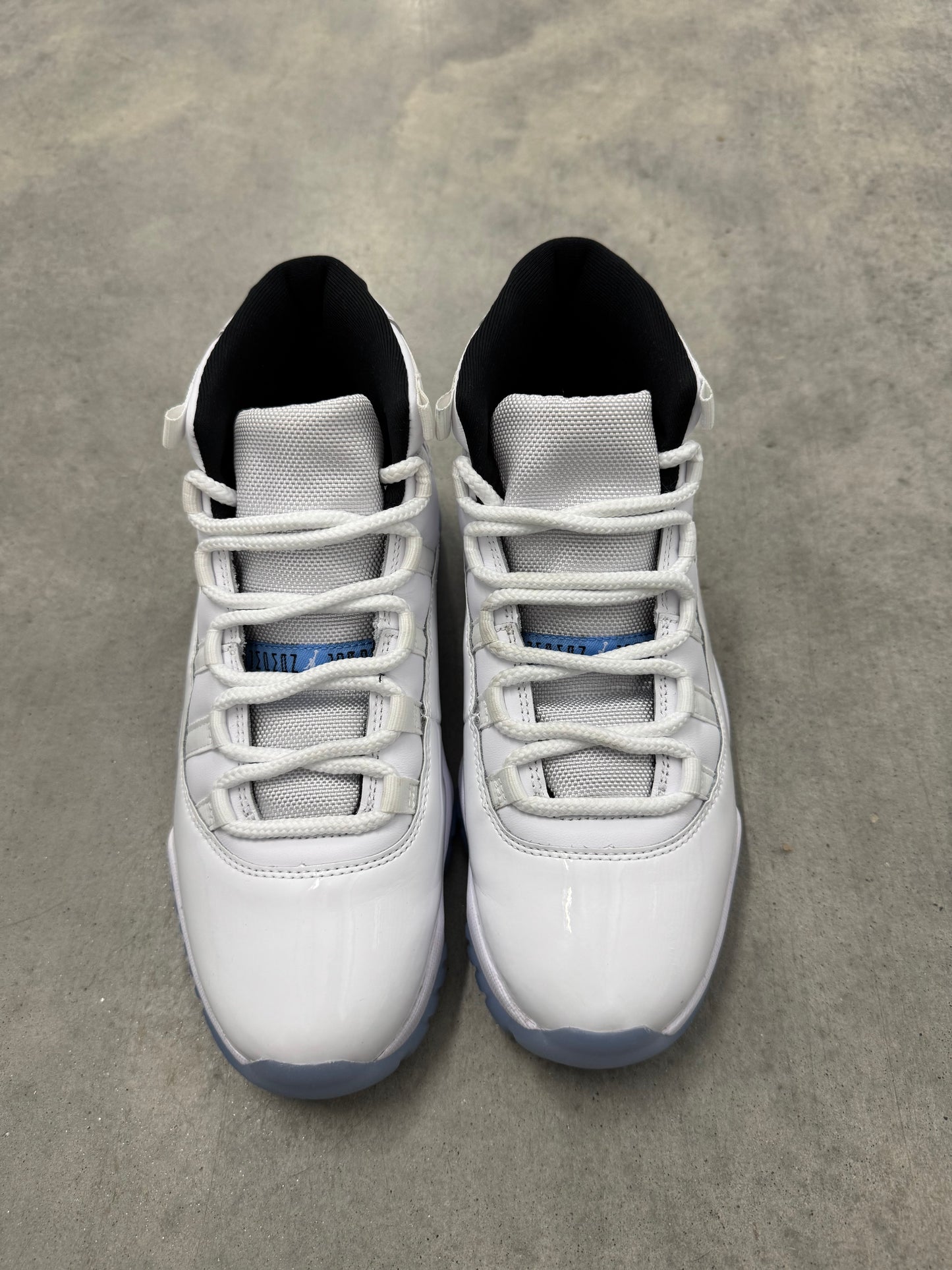 JORDAN 11 “ Legend Blue “