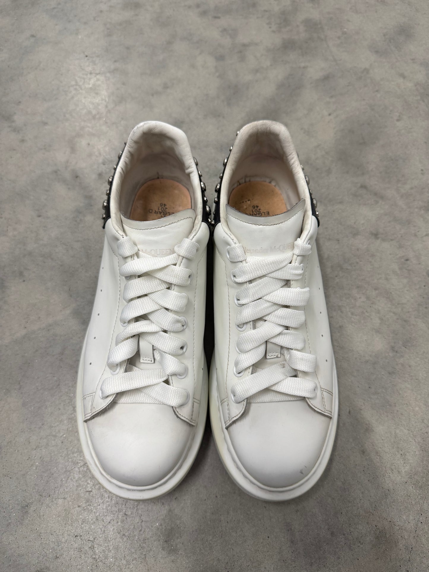 ALEXANDER MCQUEEN OVERSIZED SNEAKERS STUDDED “ Black “