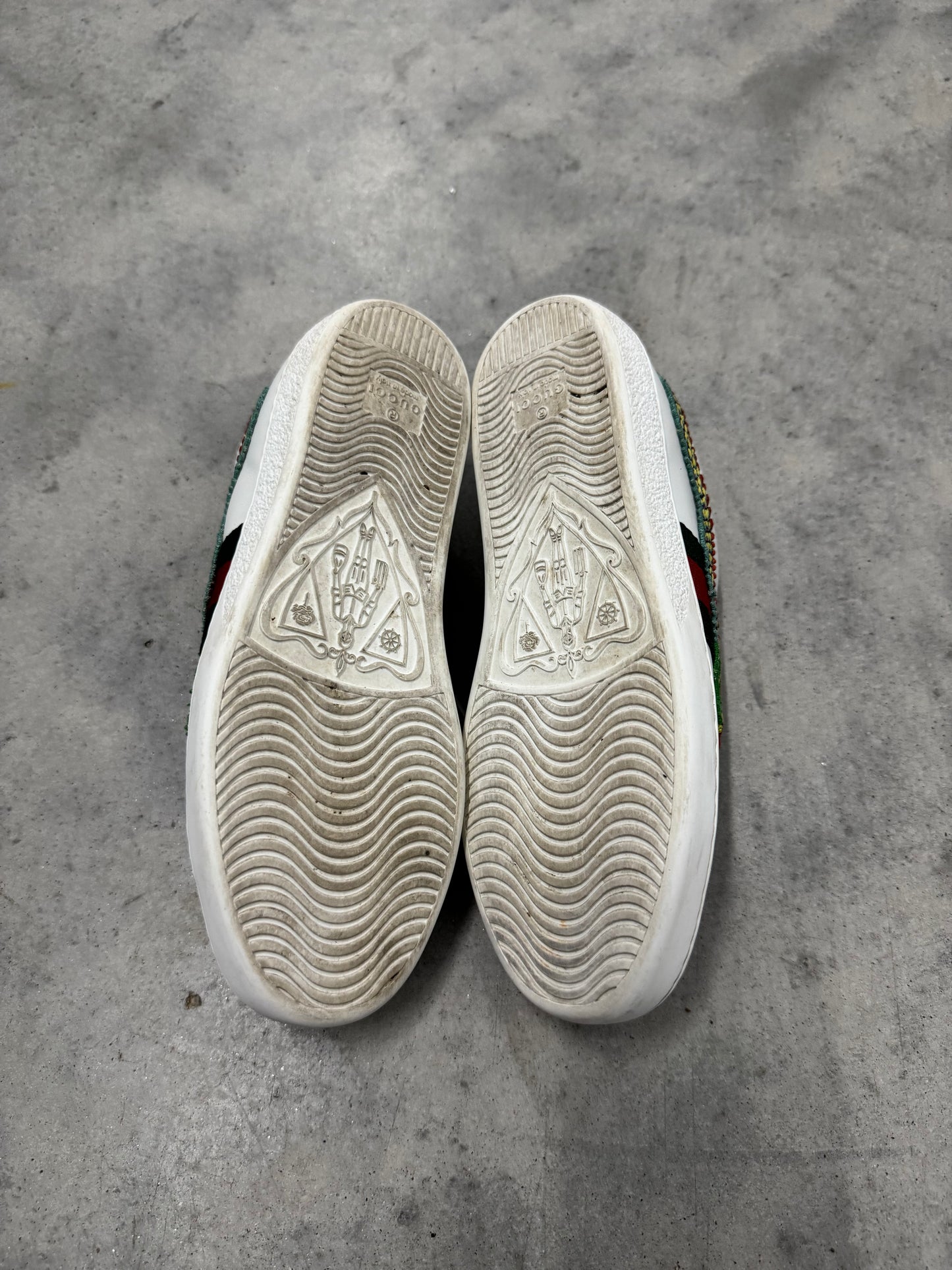 GUCCI ACE EMBROIDERED “ Dragon “