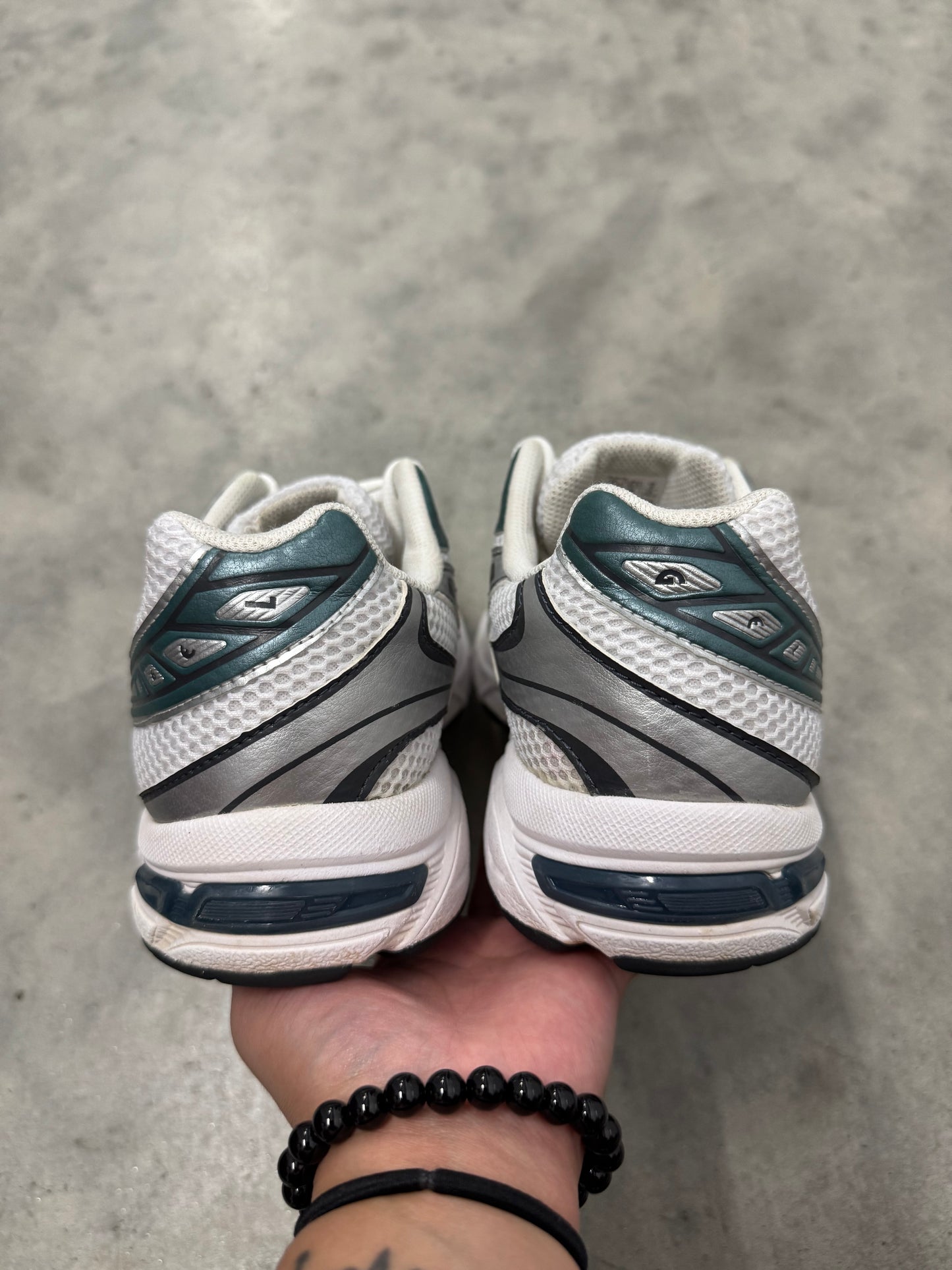 ASICS GEL-1130 “ White Dark Neptune “