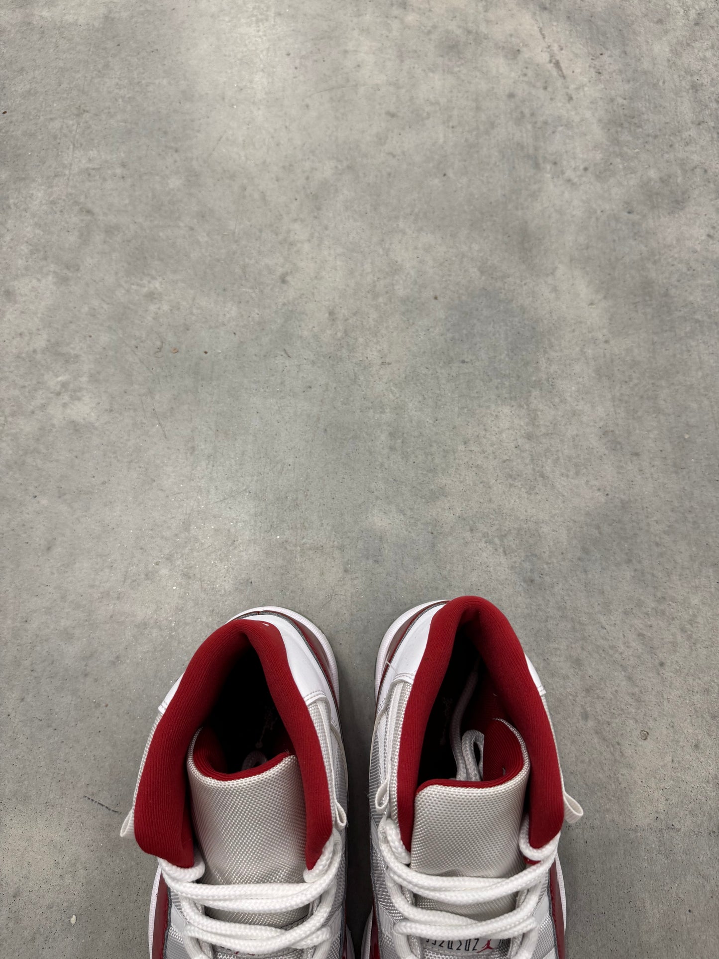 JORDAN 11 “ Cherry “