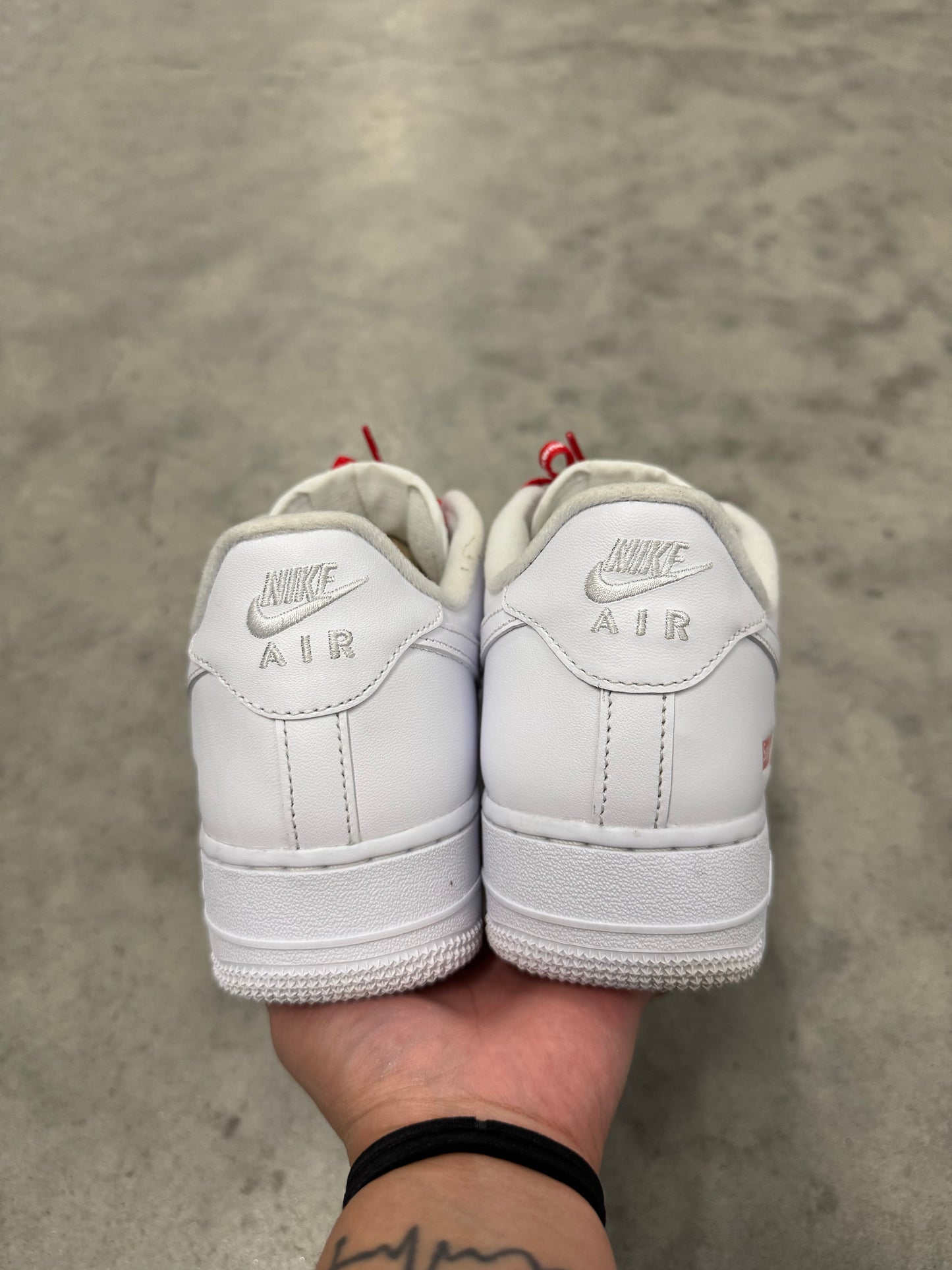 AIR FORCE SUPREME LOW “ Box-Logo White “