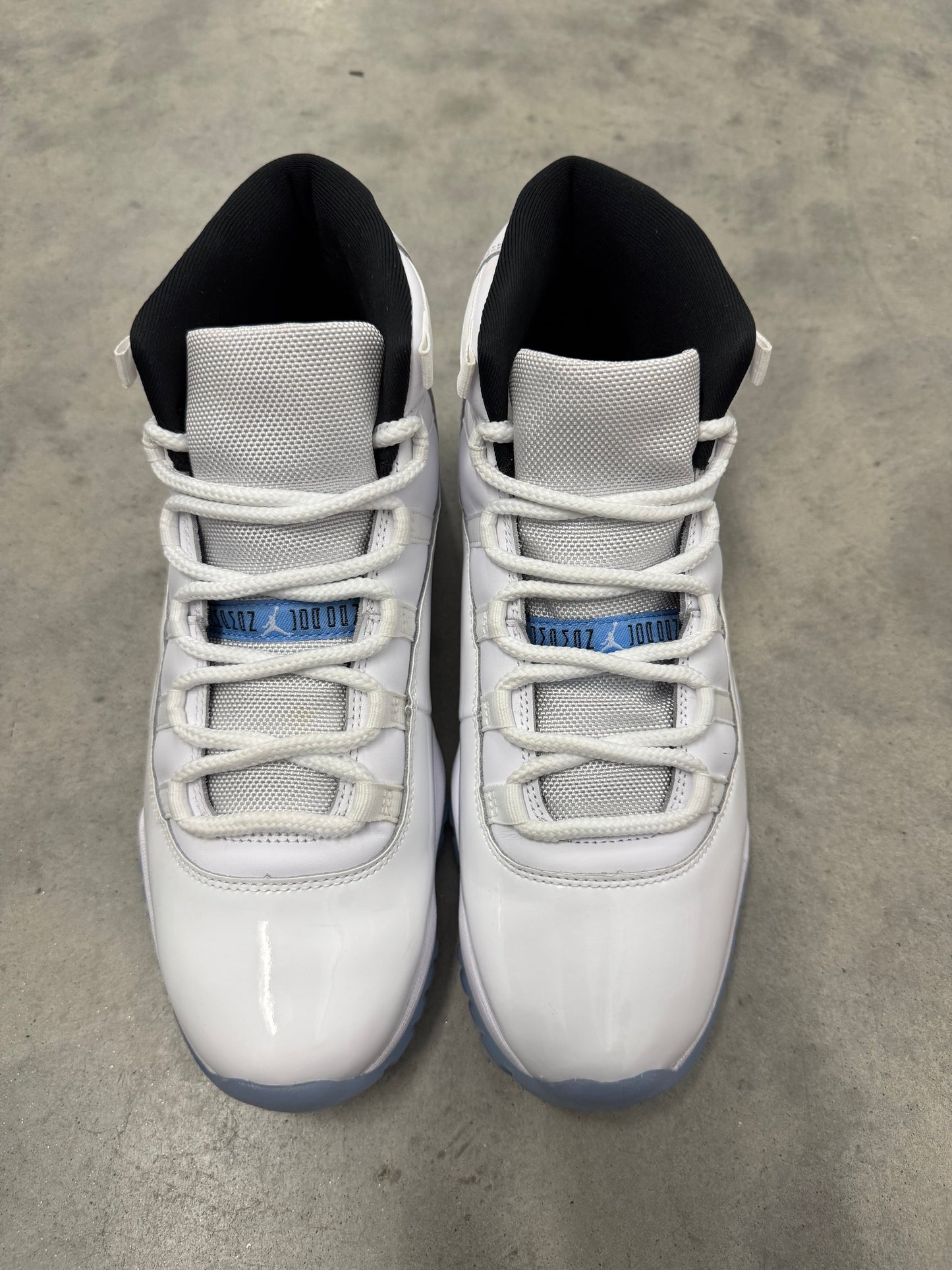 JORDAN 11 “ Legend Blue “