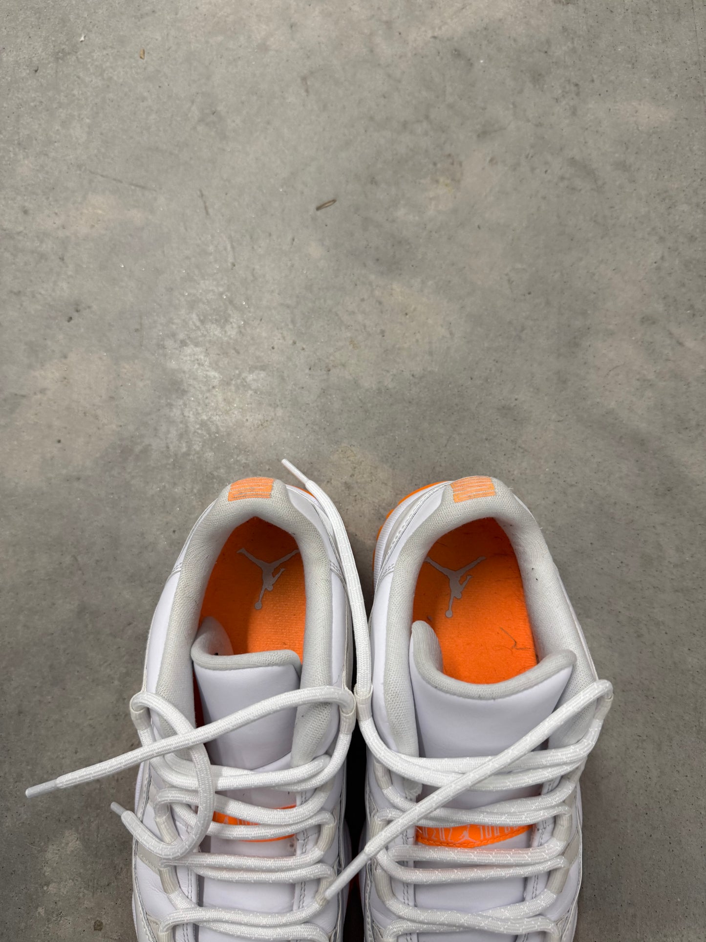 JORDAN 11 LOW “ Bright Citrus “