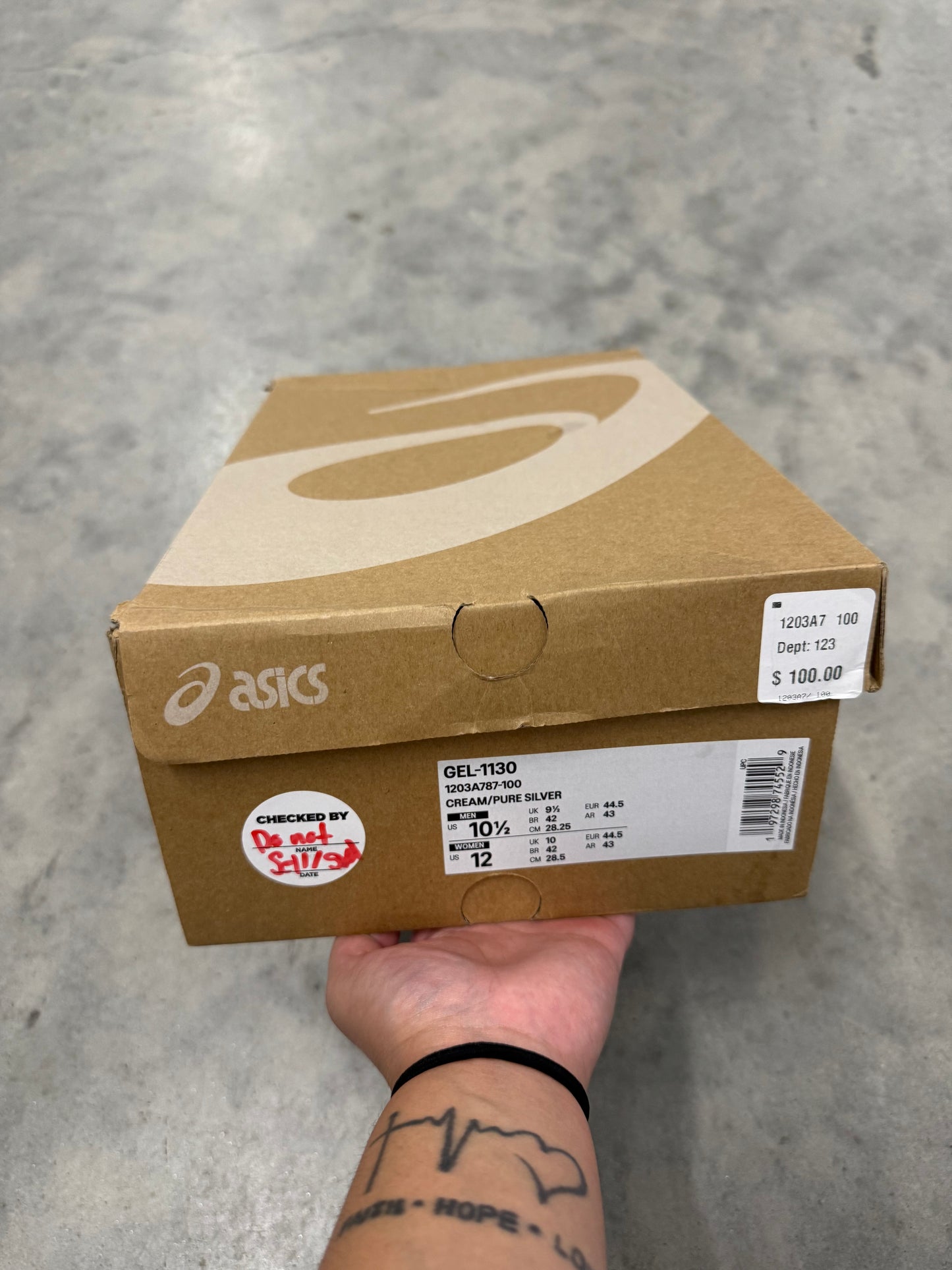 ASICS GEL-1130 “ Cream Pure Silver Gold Blue “