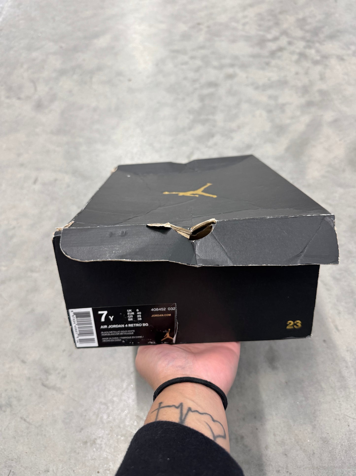 JORDAN 4 “ Royalty “