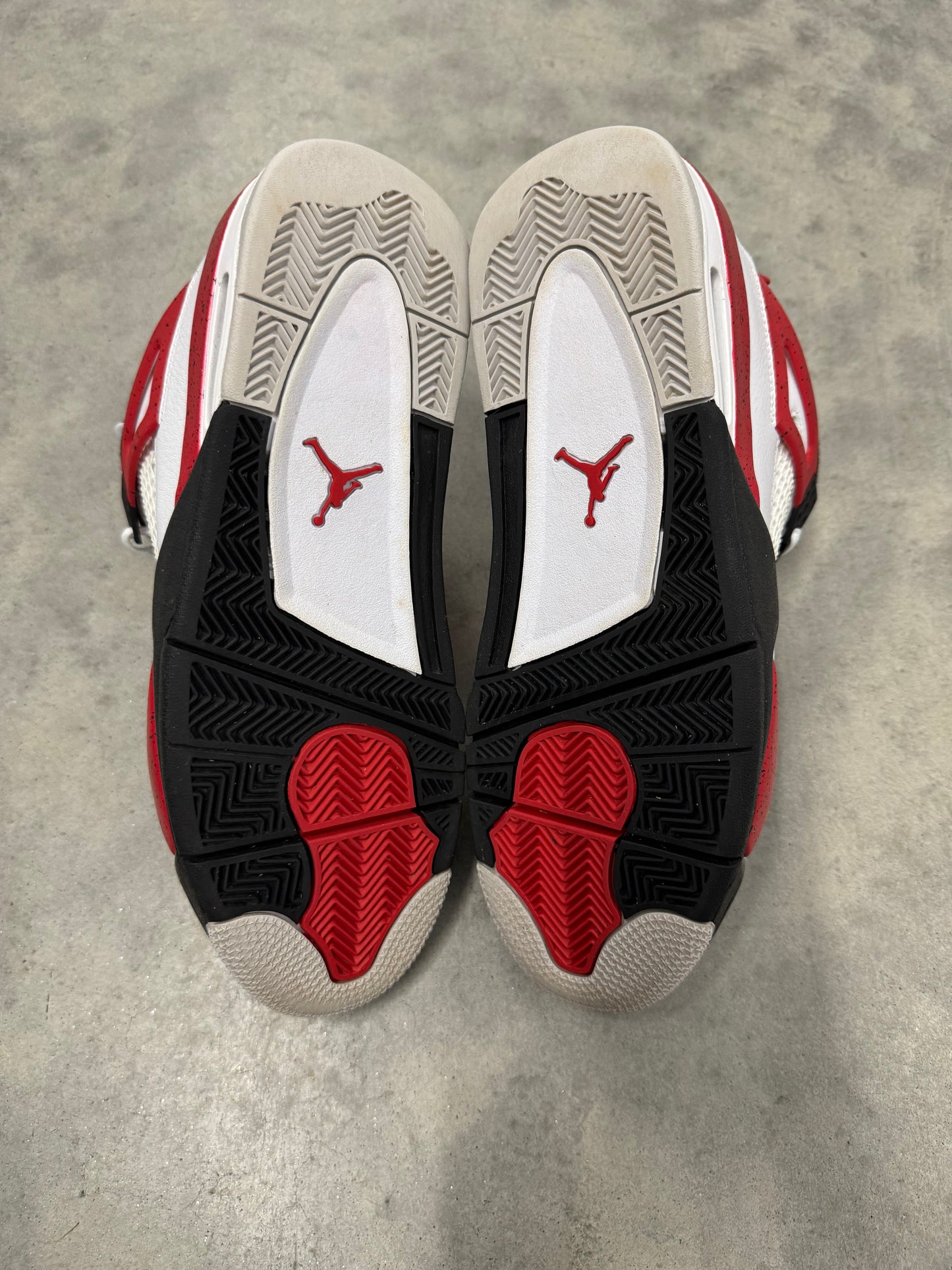 JORDAN 4 “ Red Cement “