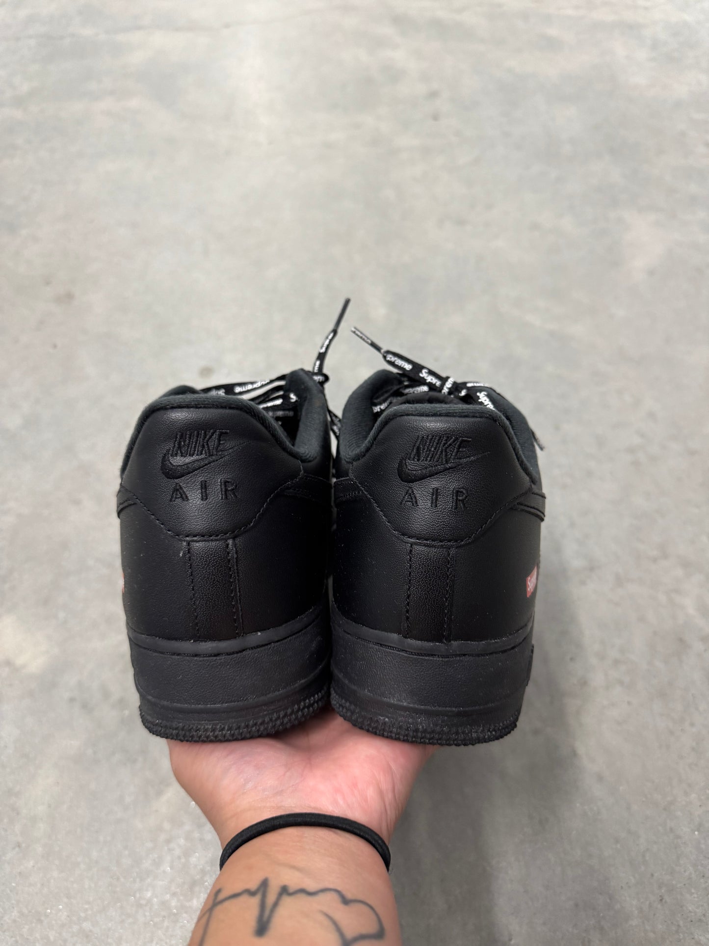 NIKE AIR FORCE SUPREME LOW “ Box-Logo Black “