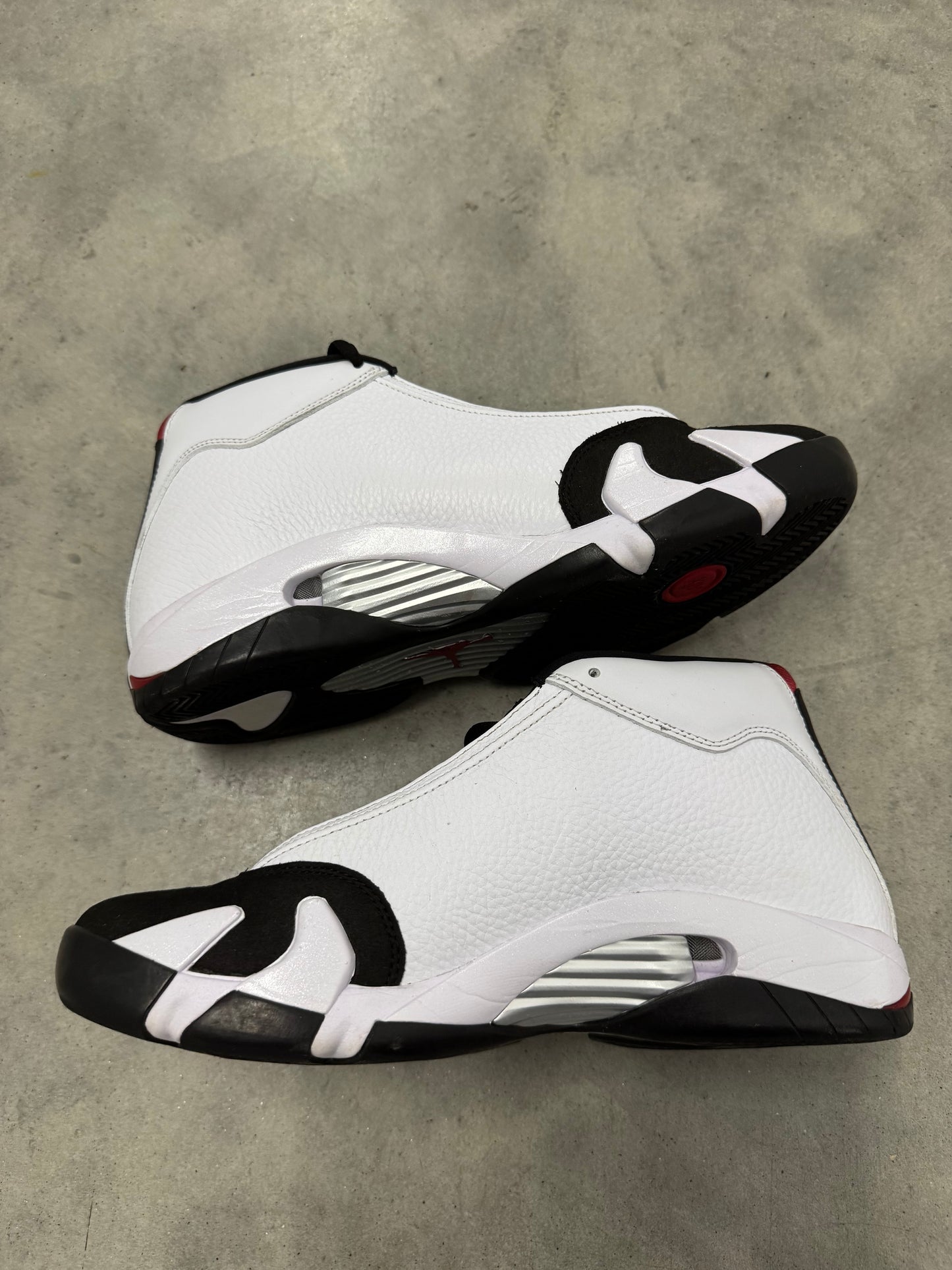 JORDAN 14 “ Black Toe “