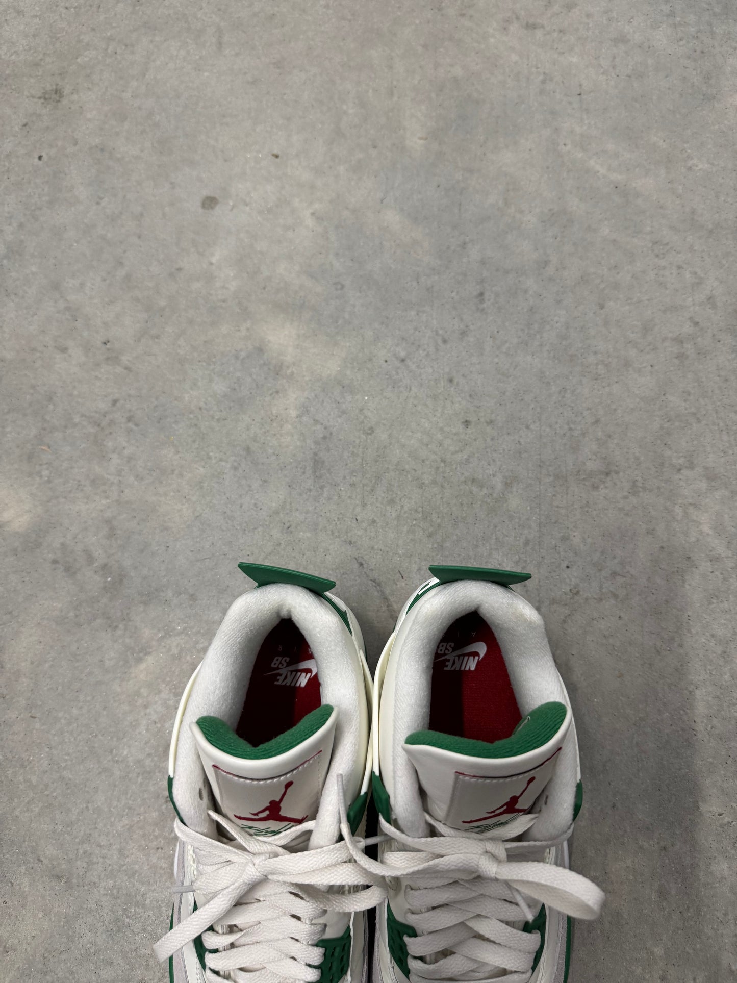 NIKE SB JORDAN 4 “ Pine Green “
