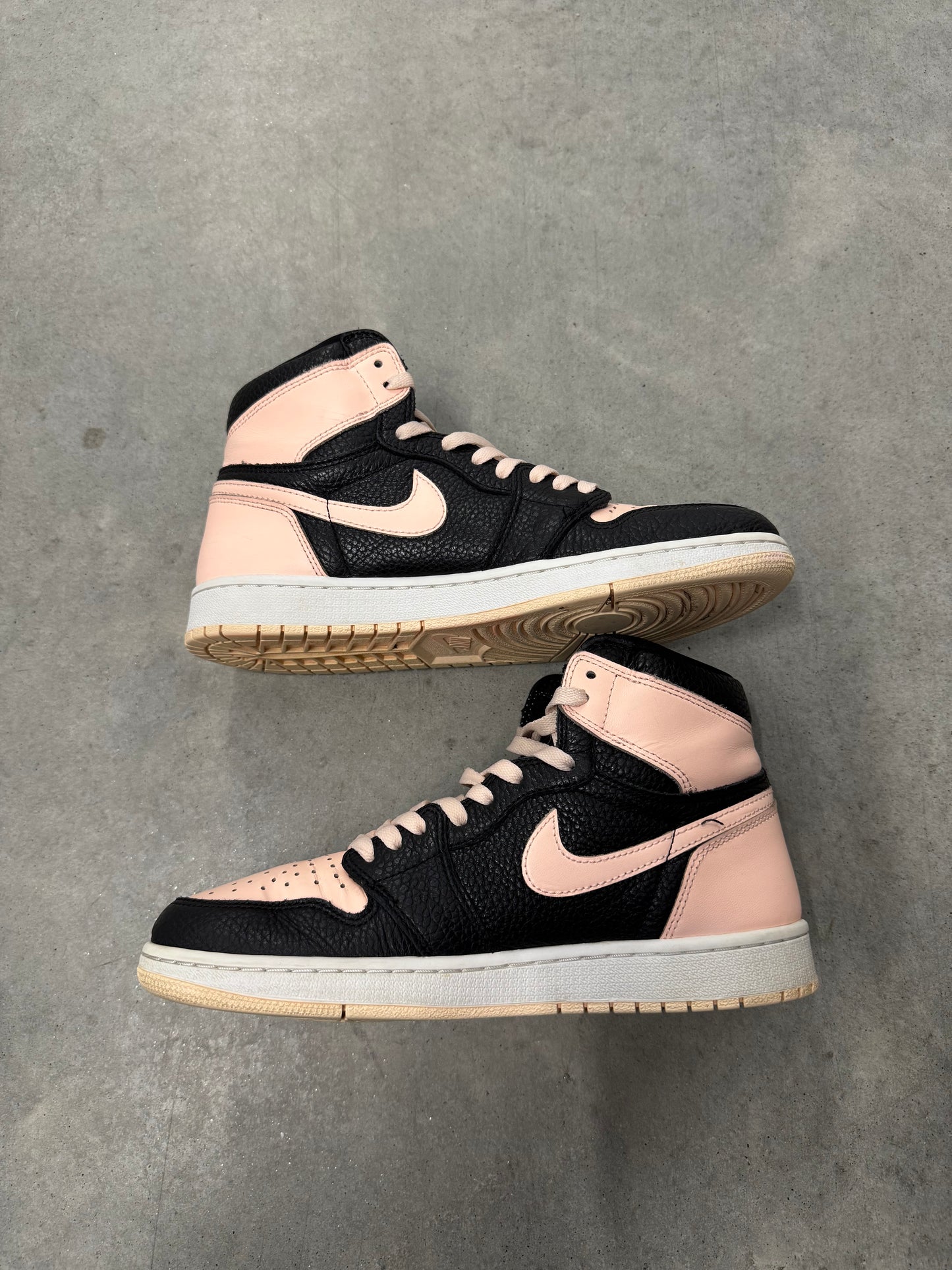 JORDAN 1 “ Crimson Tint “