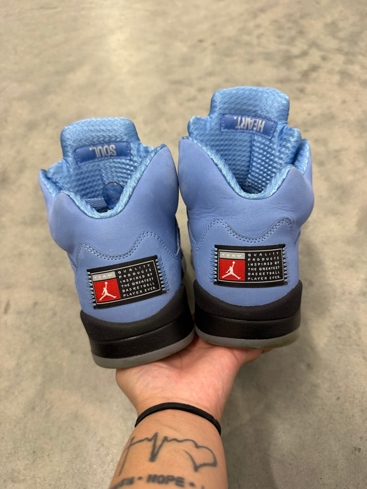 JORDAN 5 “ UNC “