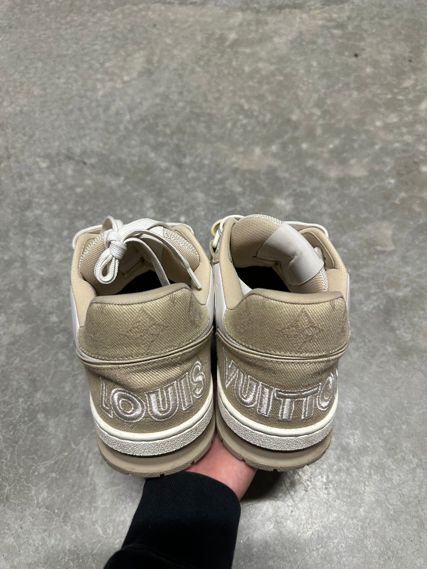 LOUIS VUITTON TRAINER “ beige monogram denim “